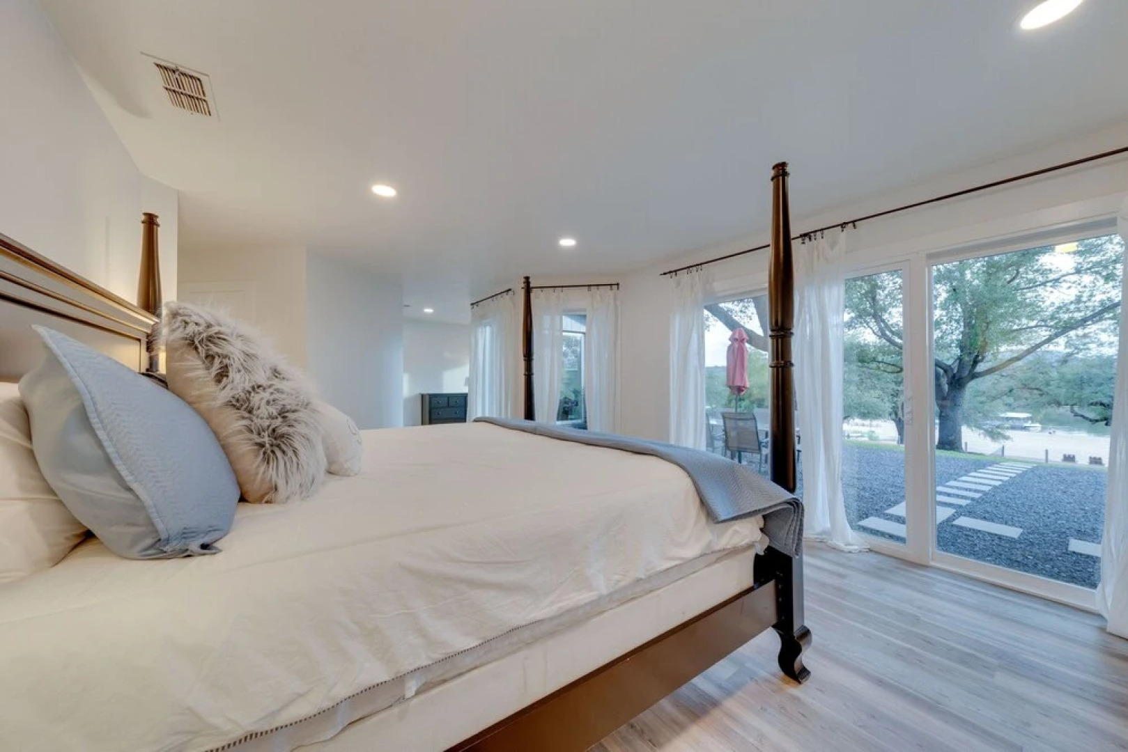 Beach House 2 on Lake LBJ - Sleeps 24