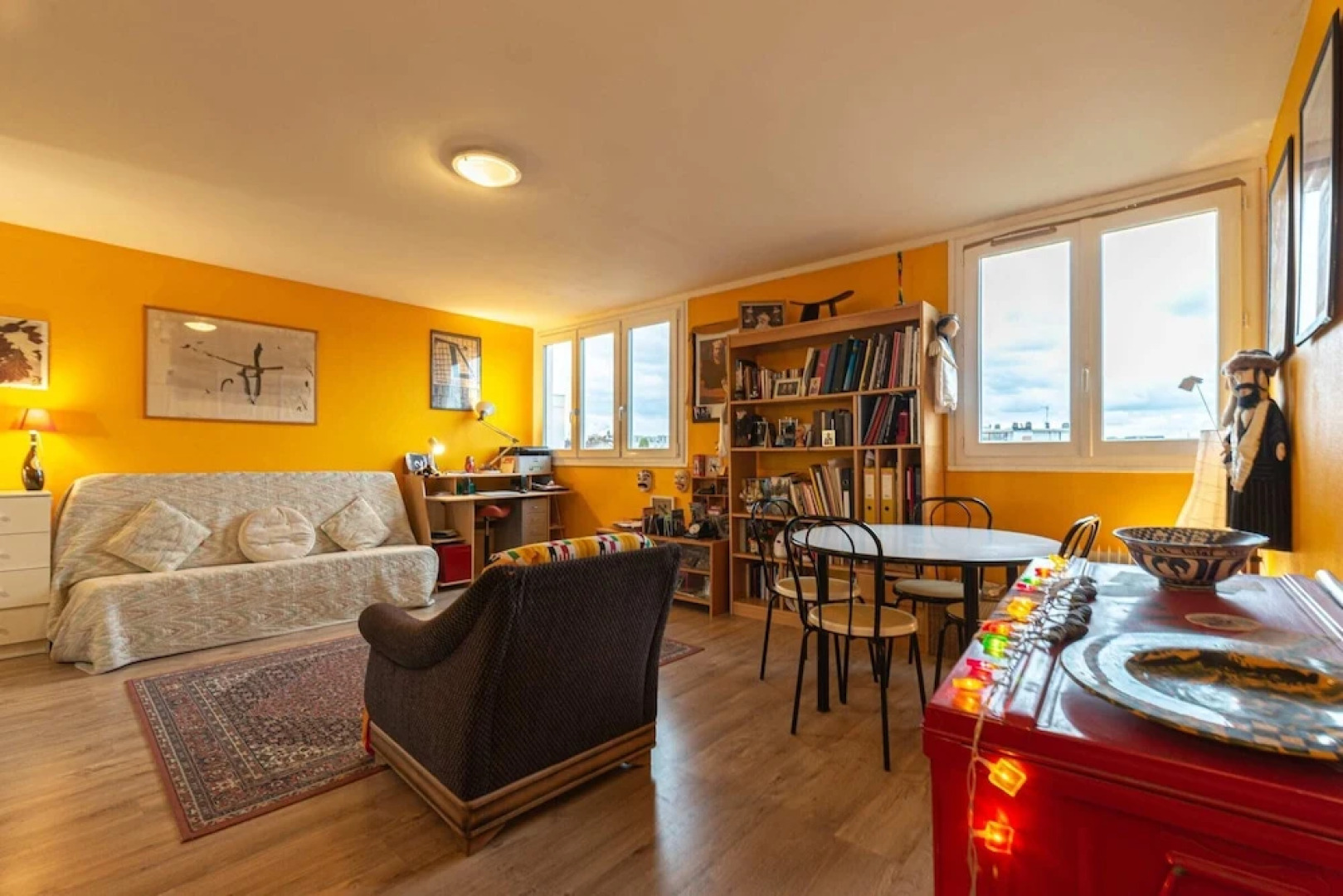 Superb Spacious Accommodation Near Paris