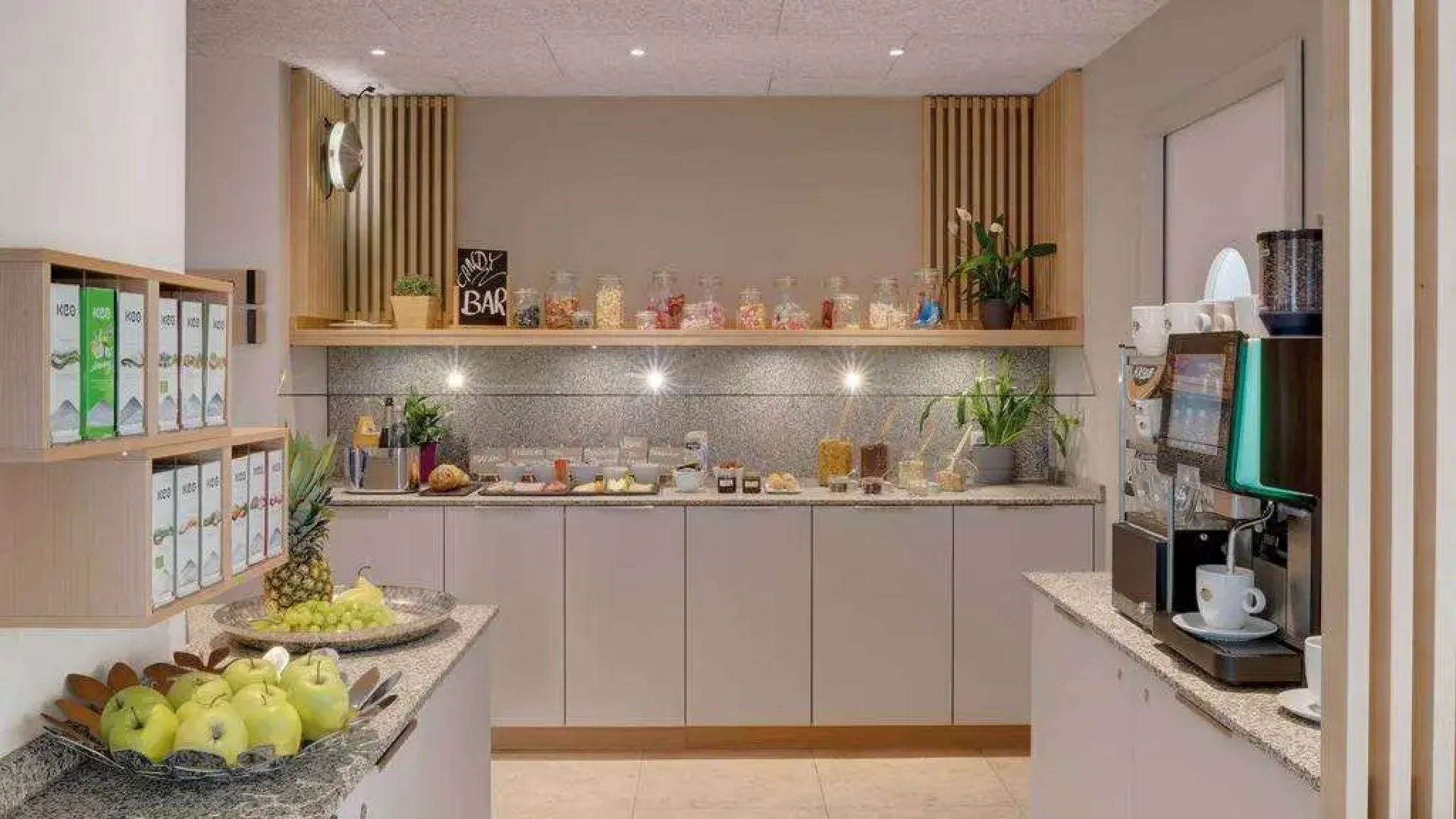 Walhalla Hotel Regensburg @ Hoeferer