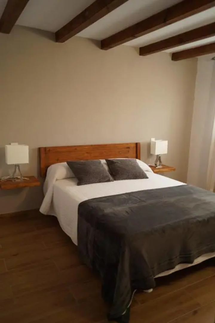 Puente viejo de Buitrago CASA ENCINA