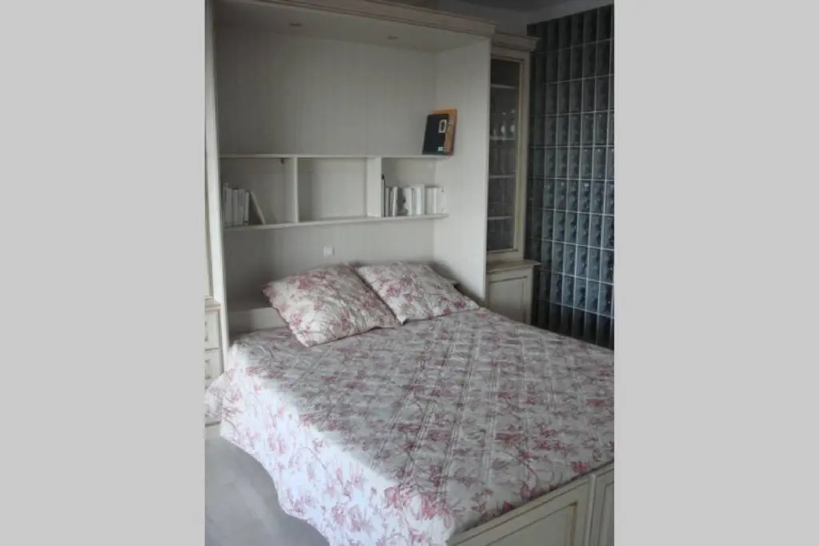 STUDIO STANDING VUE MER 2 PERS. 5 min.CANNES