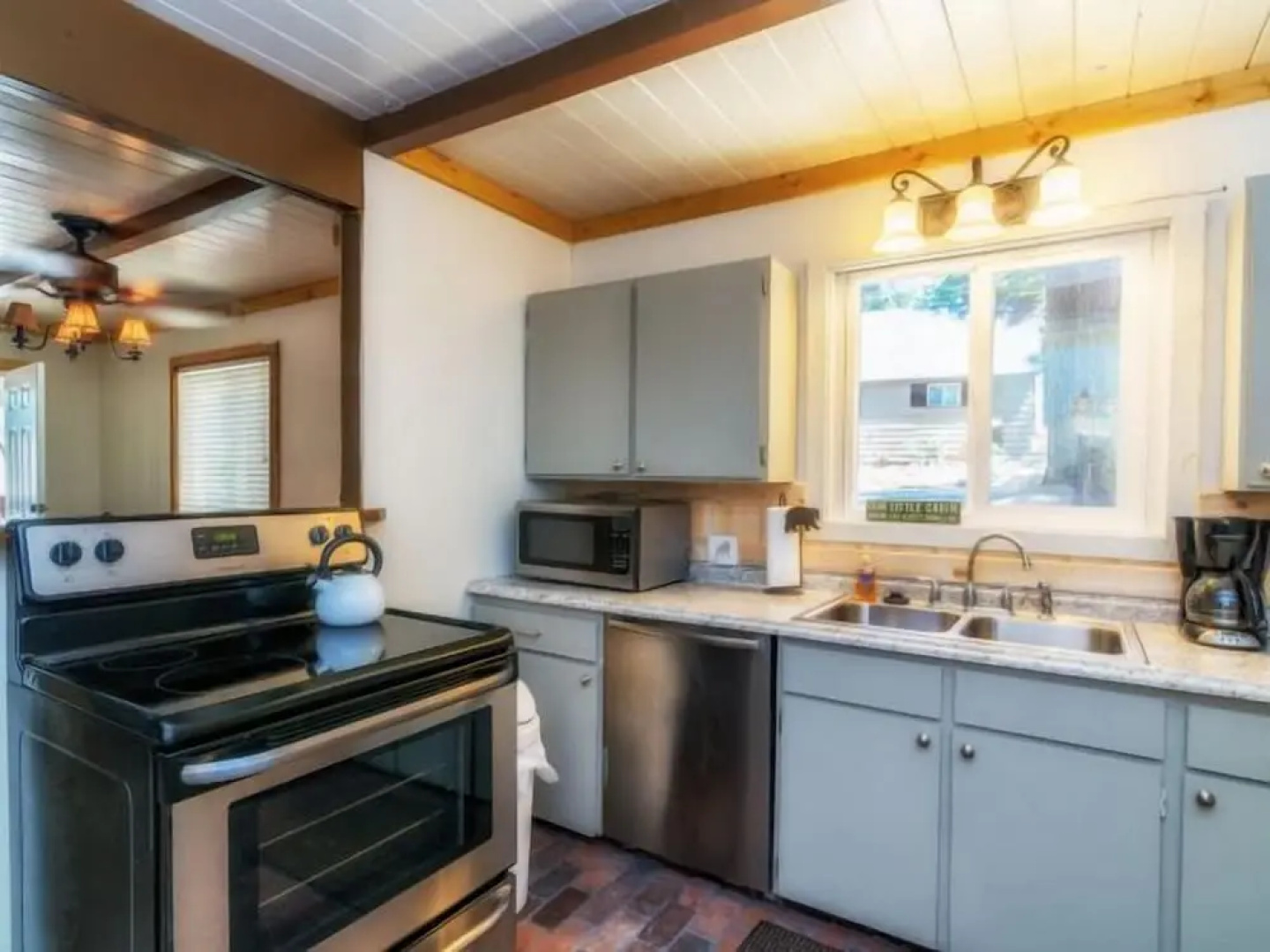 Knotty Pines Cabins