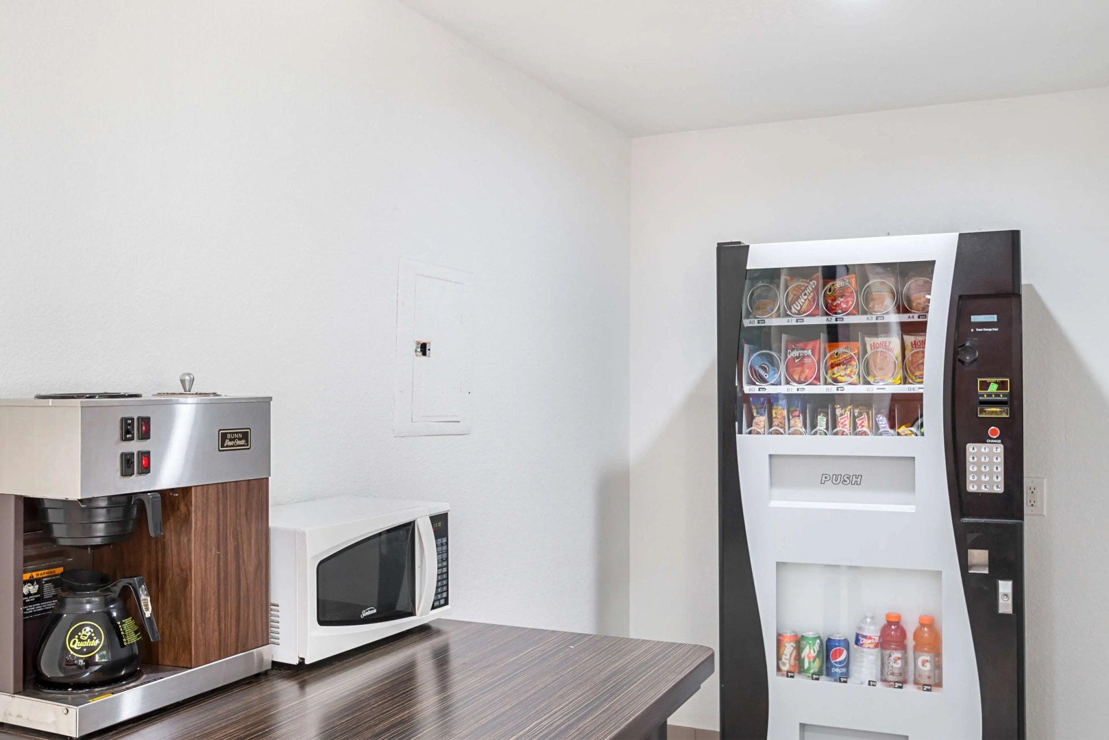 Motel 6 Grand Prairie, TX - Near Six Flags Drive