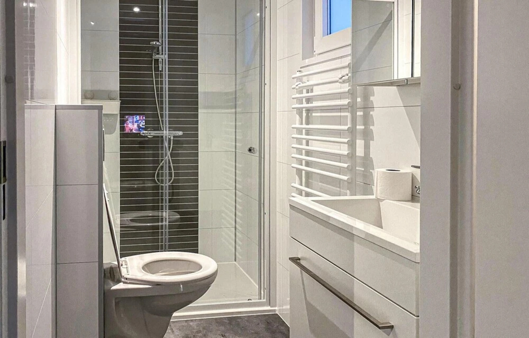 Nice Home in Breukelen With Wifi and 2 Bedrooms