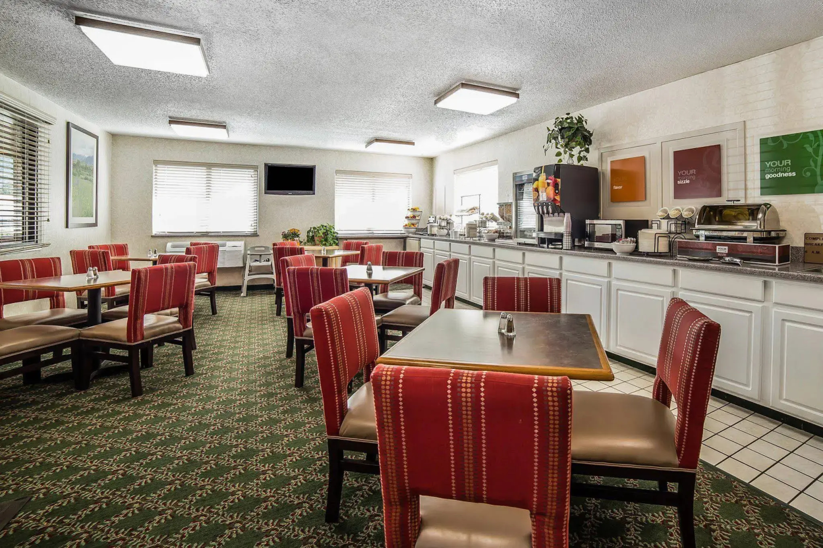 Yellowstone River Inn & Suites