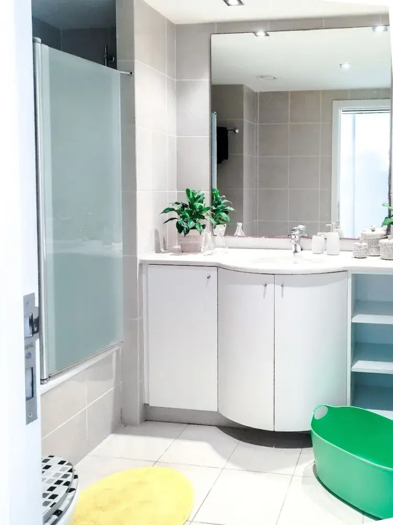 Calm Beach Haven Resort Herzliya Marina