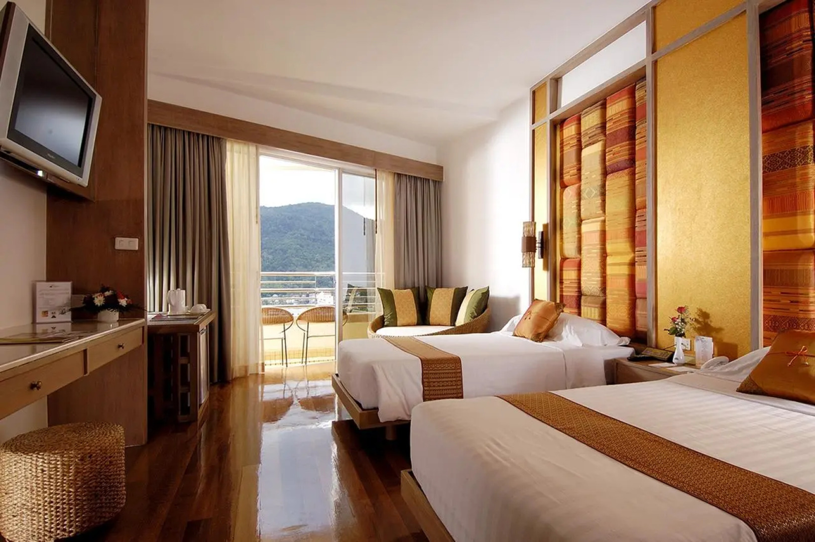 The Royal Paradise Hotel & Spa