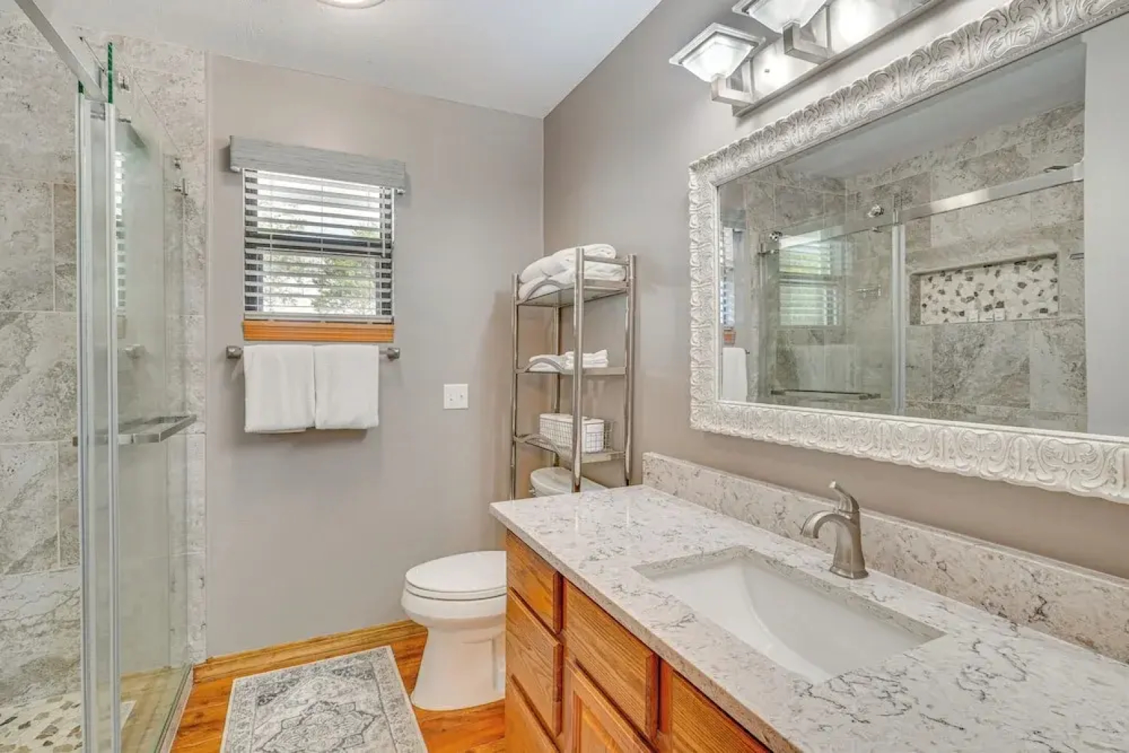 Near Dtwn Eureka Springs: Holiday Island Home!