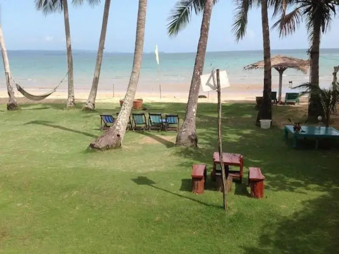 Holiday Beach Resort