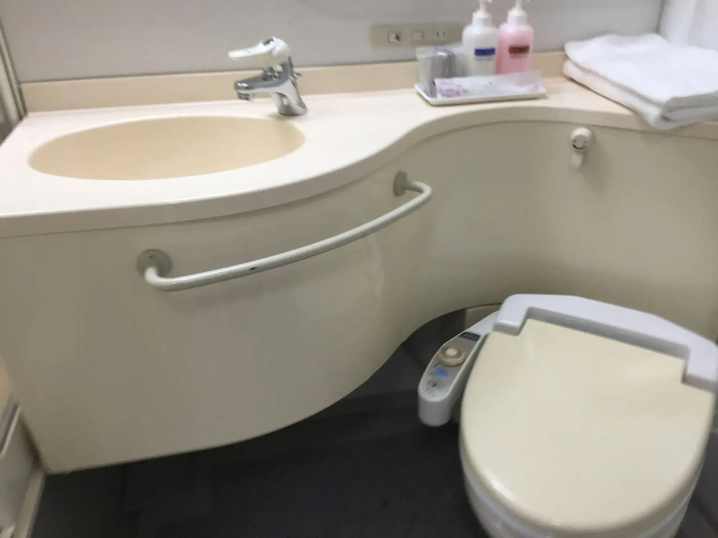 Shinseto Station Hotel