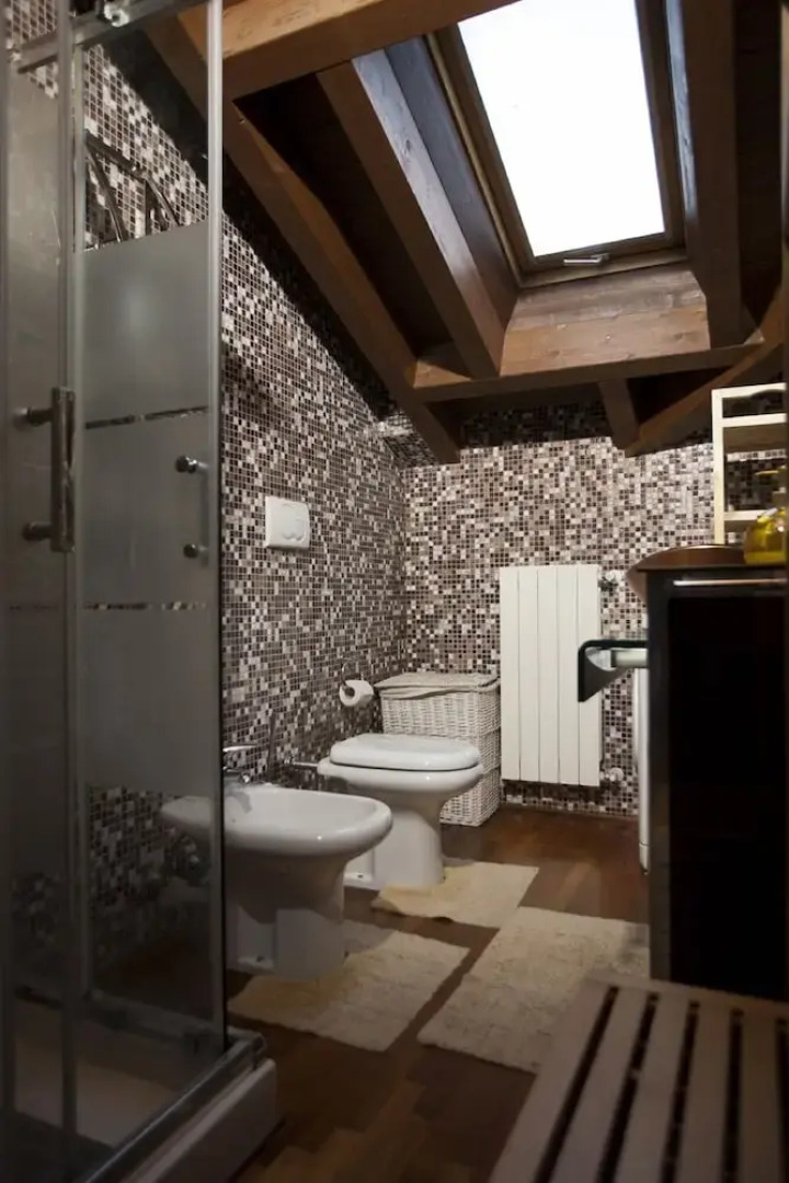 Bnbook - Train Station Loft