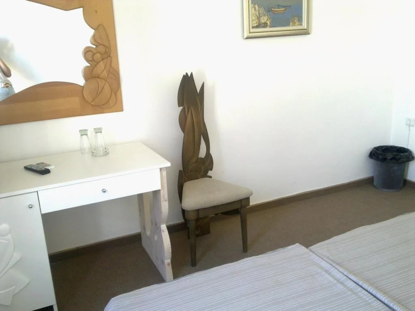 Neva Guest Rooms and Studios