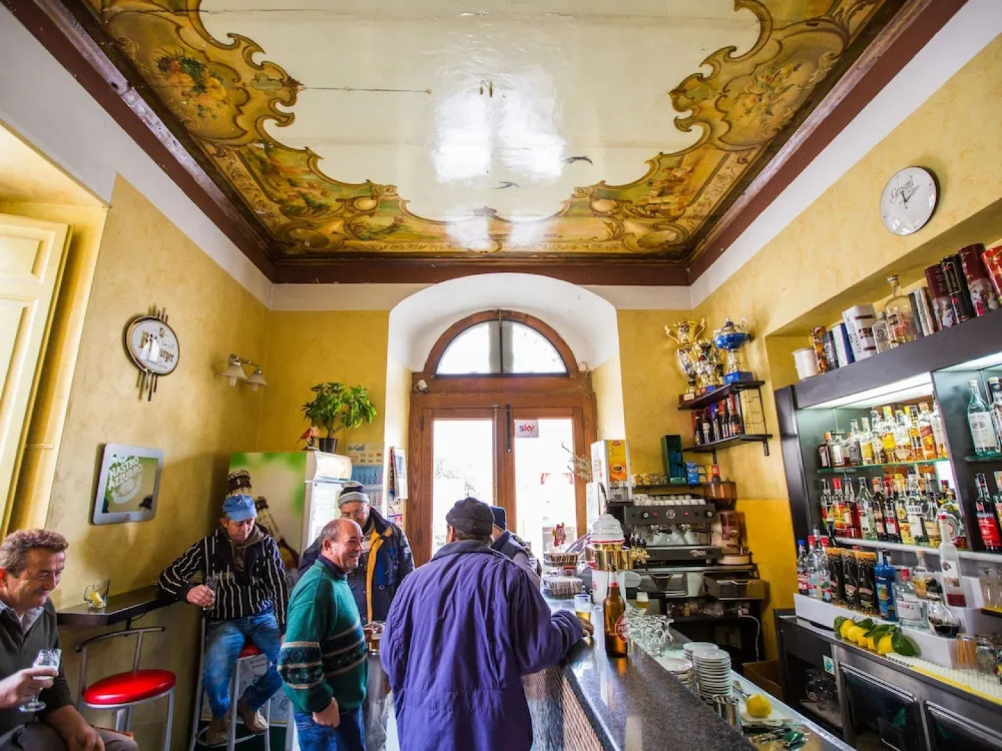 House With Pool, Garden and Wifi in Medieval Village, With Panoramic Views