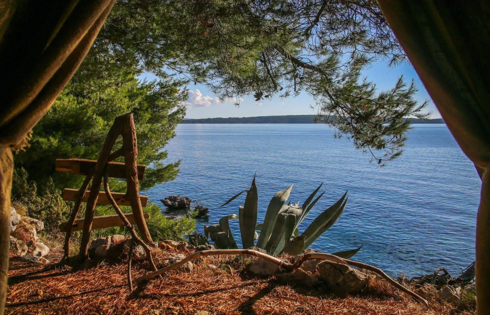 Cast Away - Eco Village