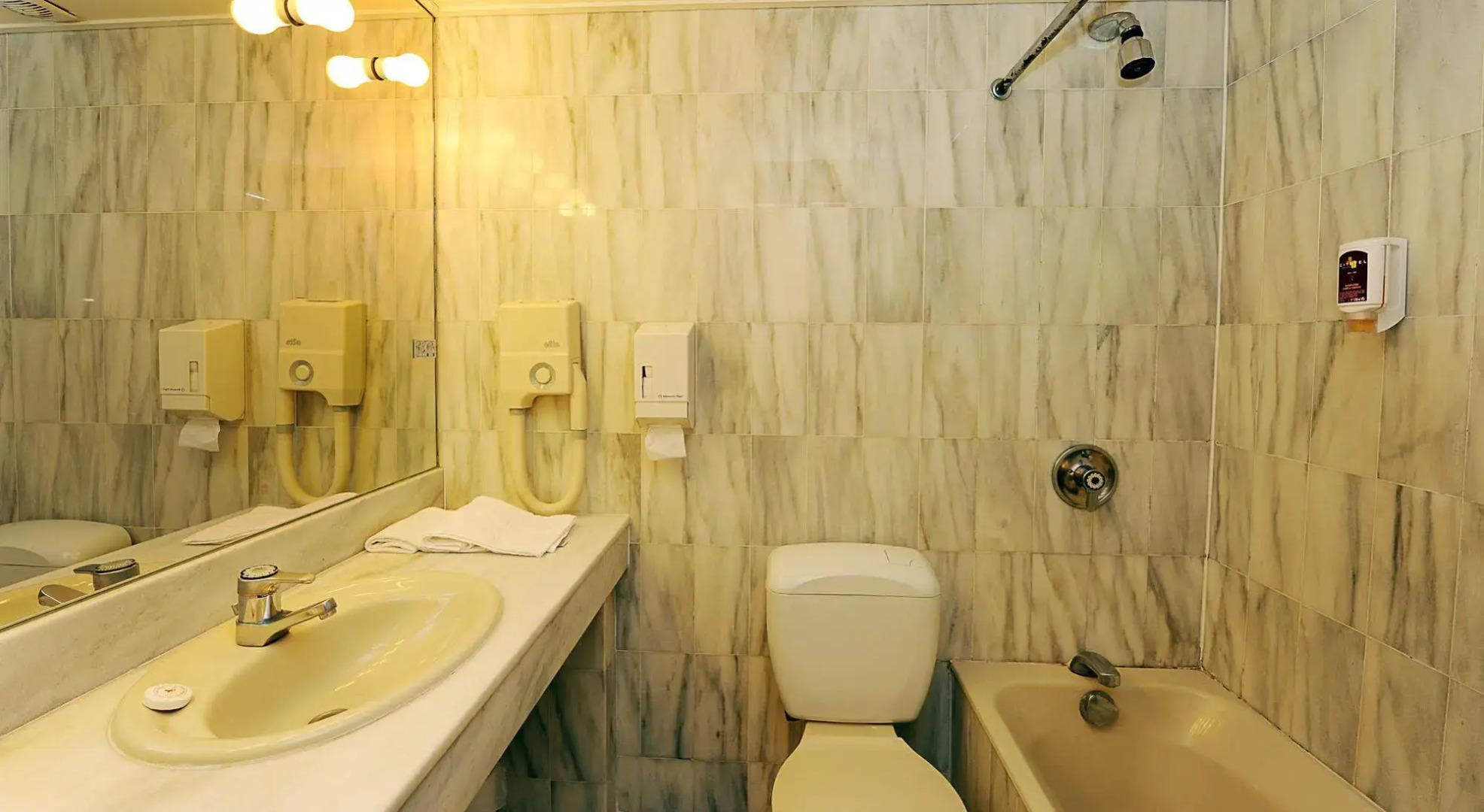 Amerique Hotel Palavas Plage