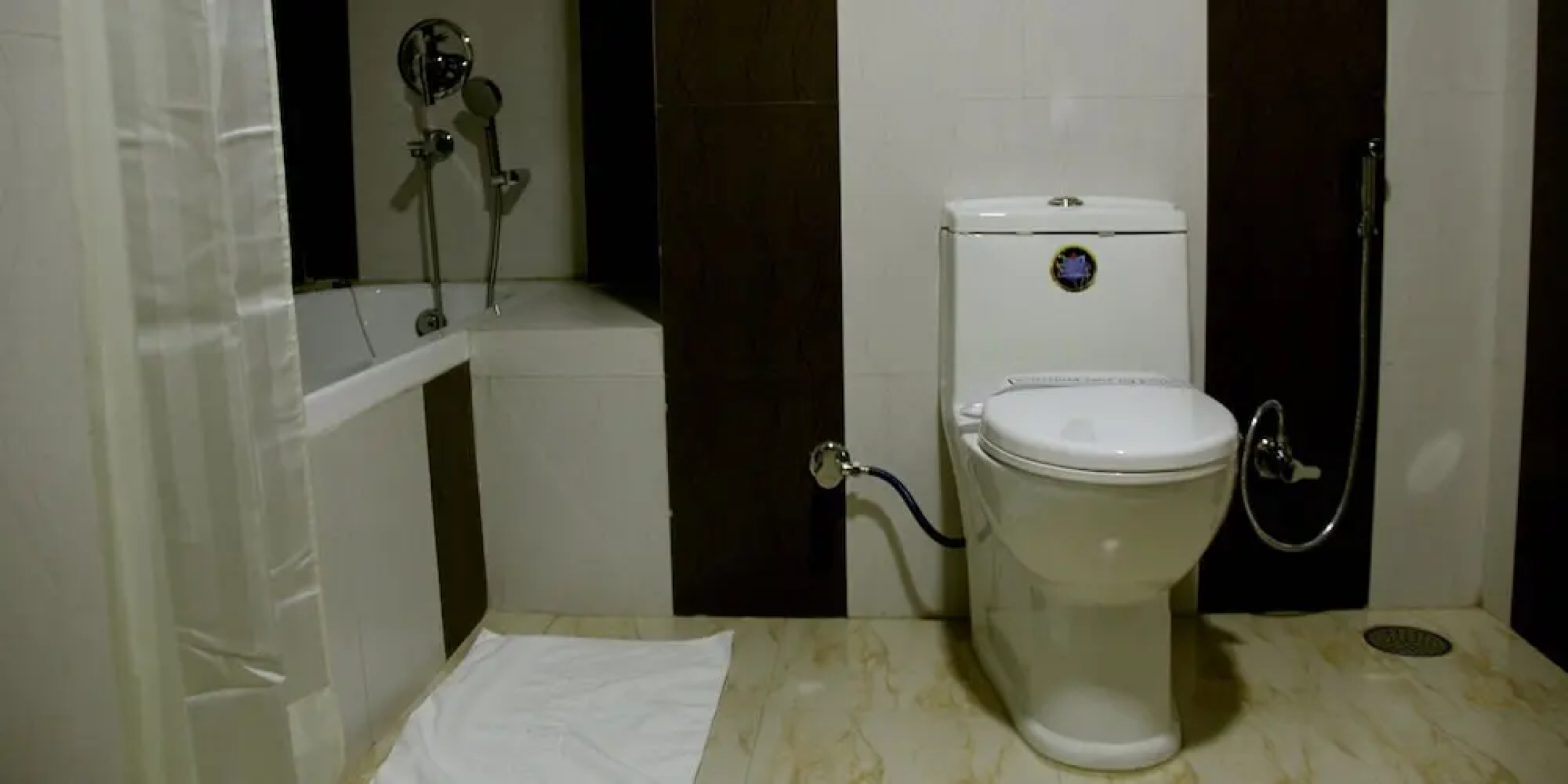 Hotel Amodhara
