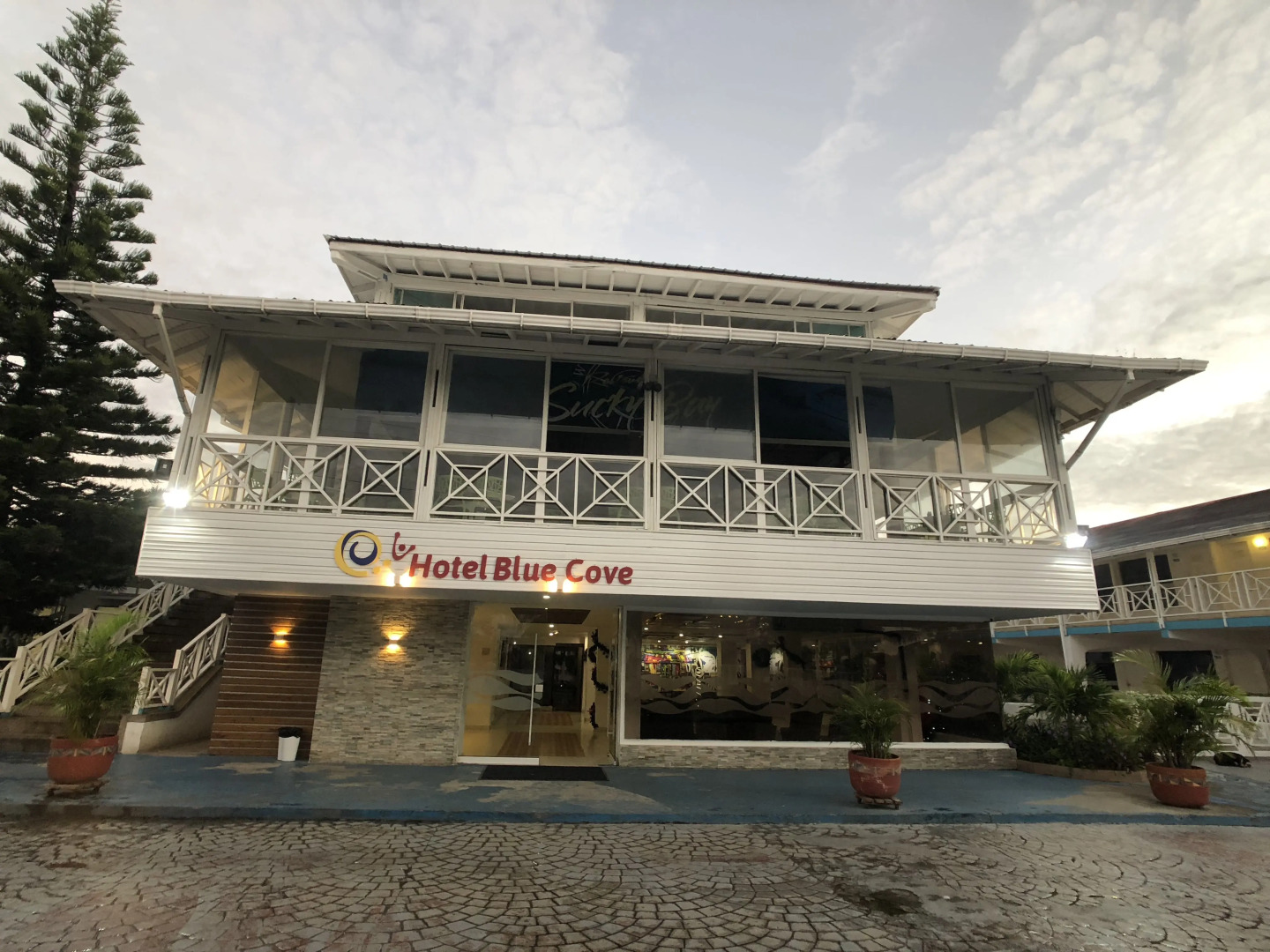 Hotel Blue Cove by On vacation