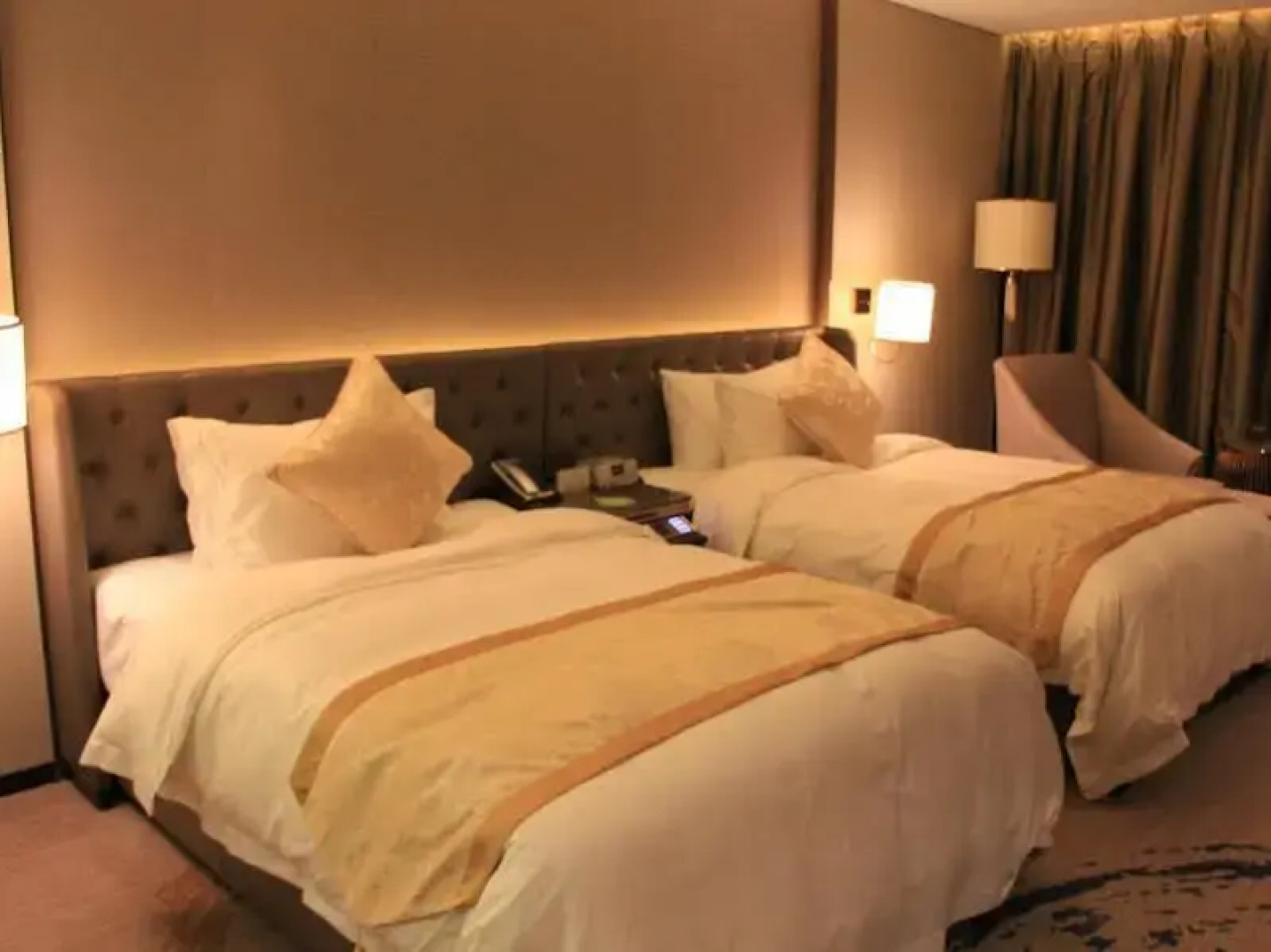 Howard Johnson by Wyndham Tianyu Plaza Yingtan