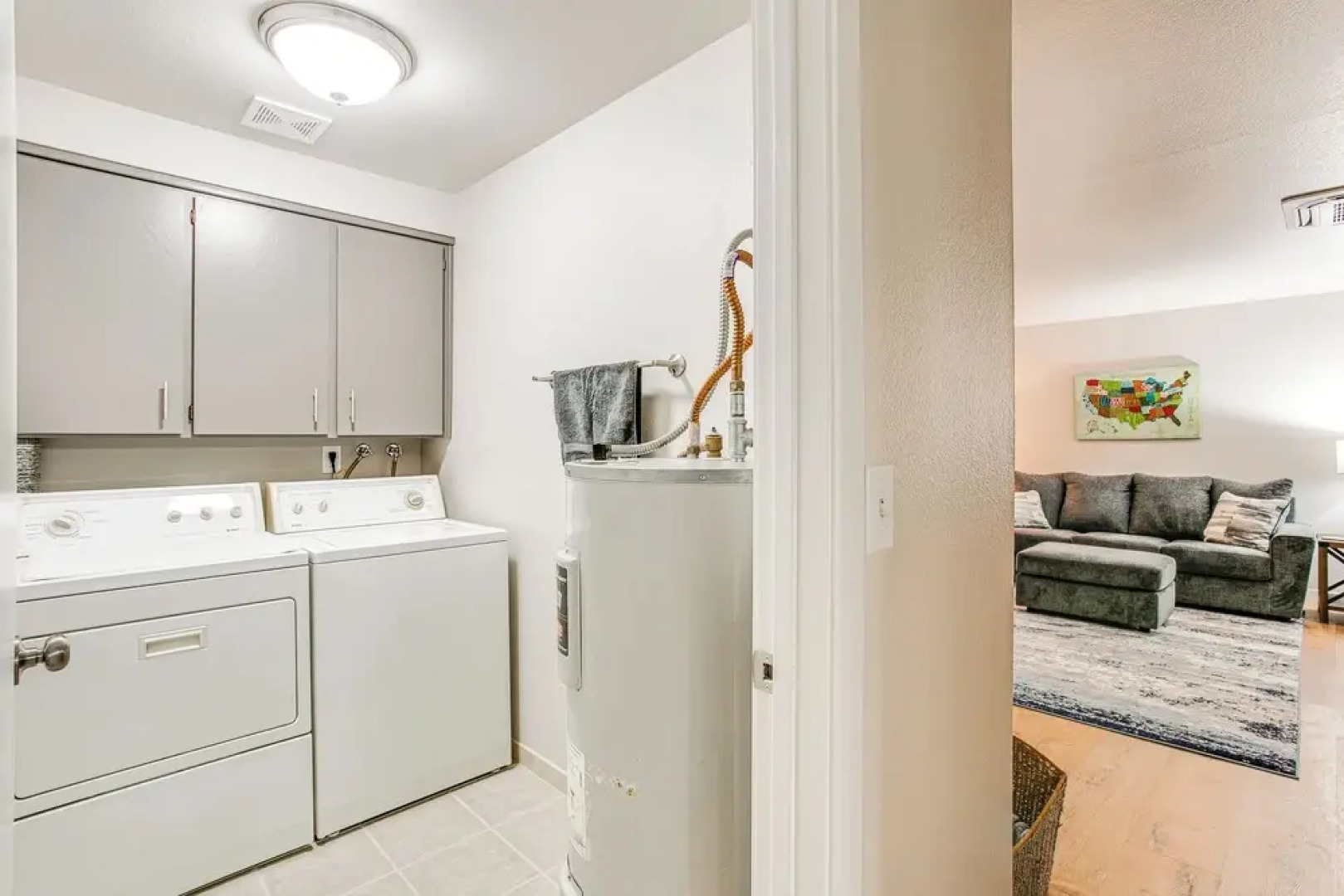 Updated Duplex Home < 1 Mi to Downtown Enumclaw!