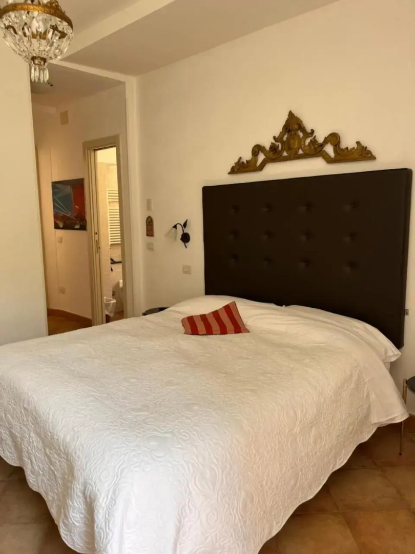 Piazza Massola 2 Apartment