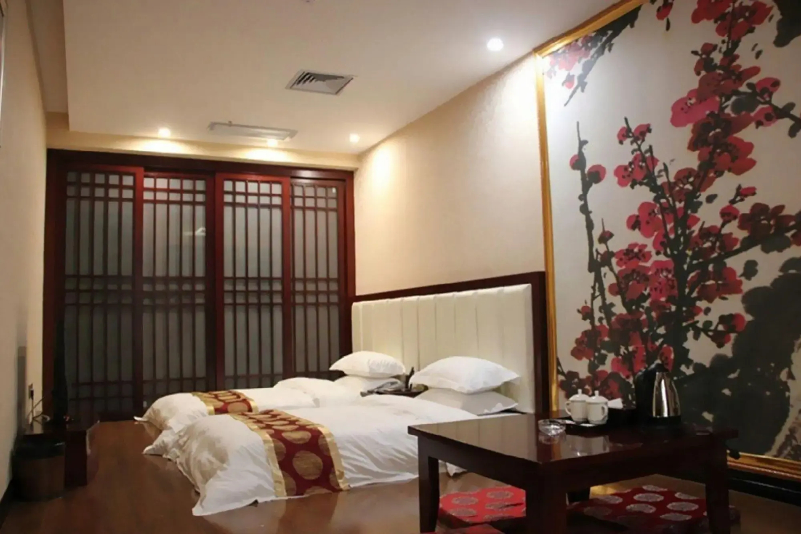 Sanhe Hotel
