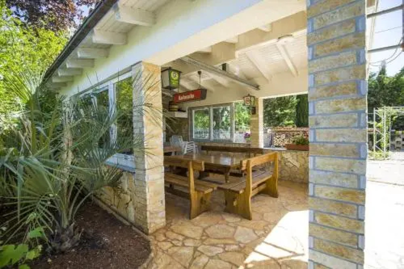 Apartments Ljubica 2424