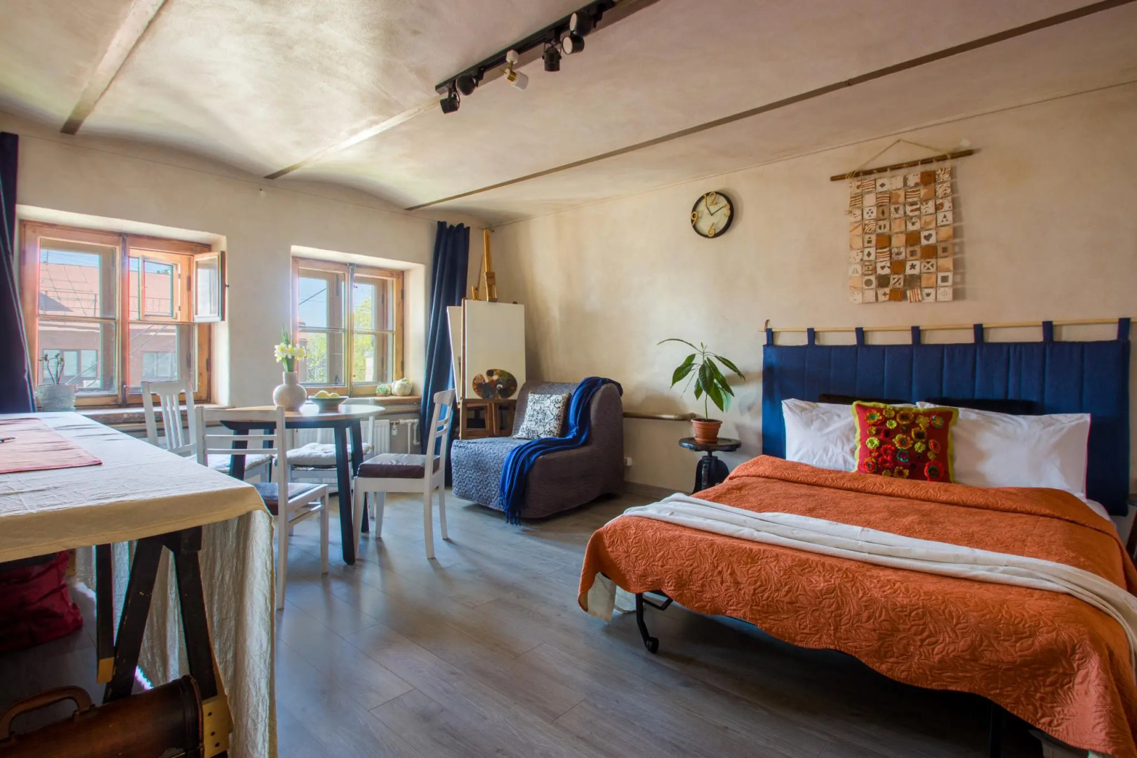 Art-Home (Арт-Хом) на 3-й линии Васильевского острова