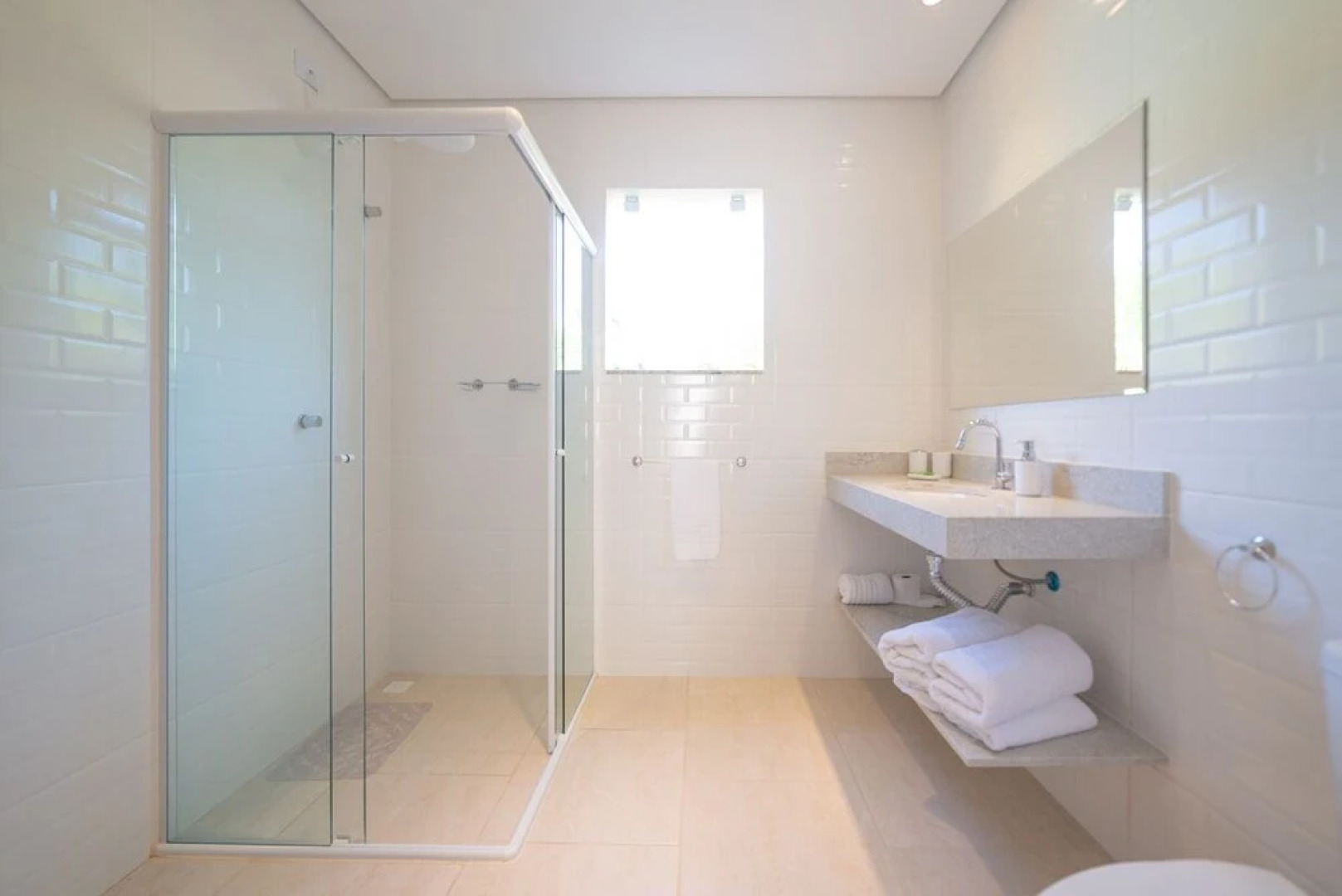 Pereque - Acu Aparts