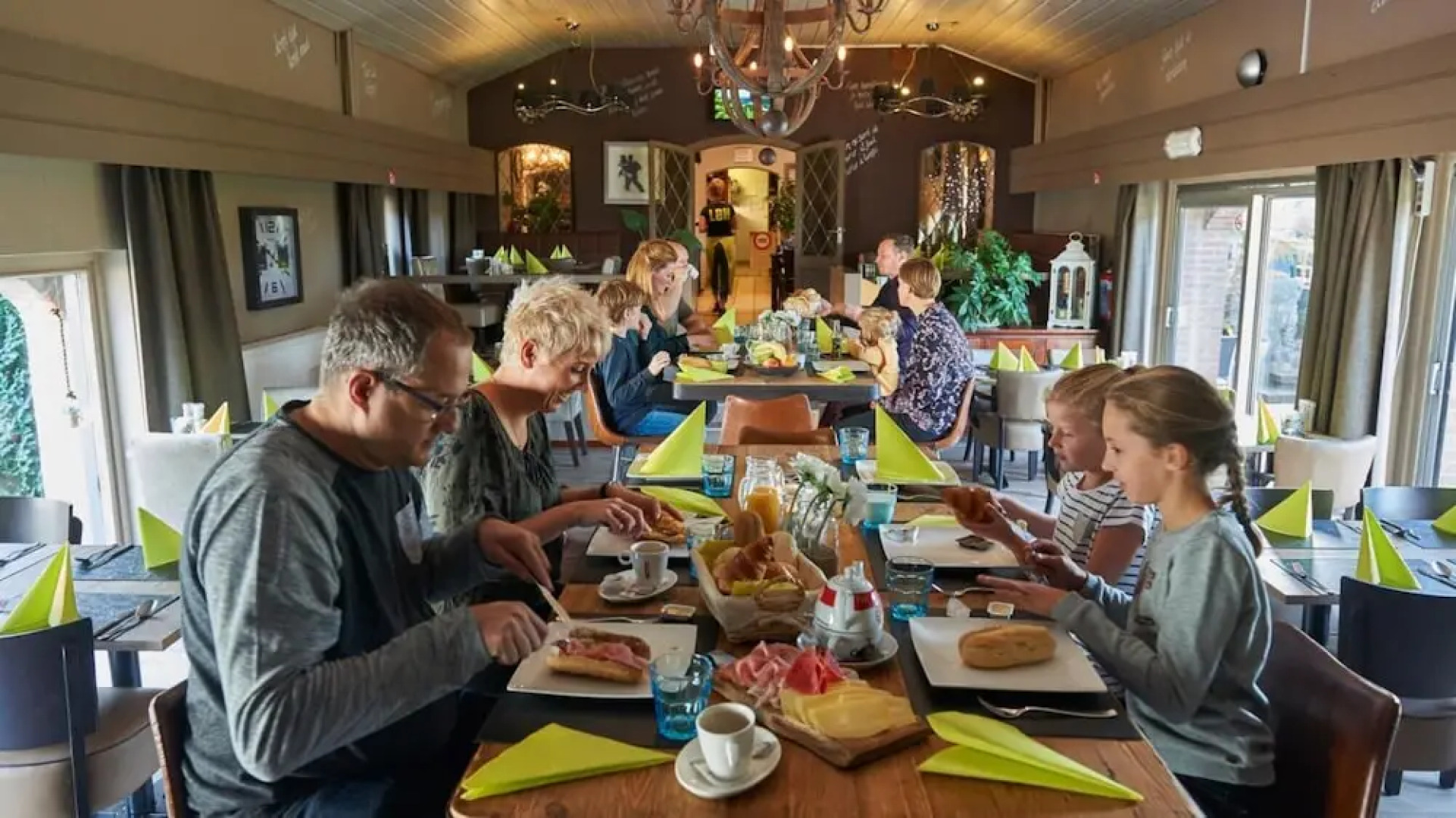 Etoile 2p in Hasti re