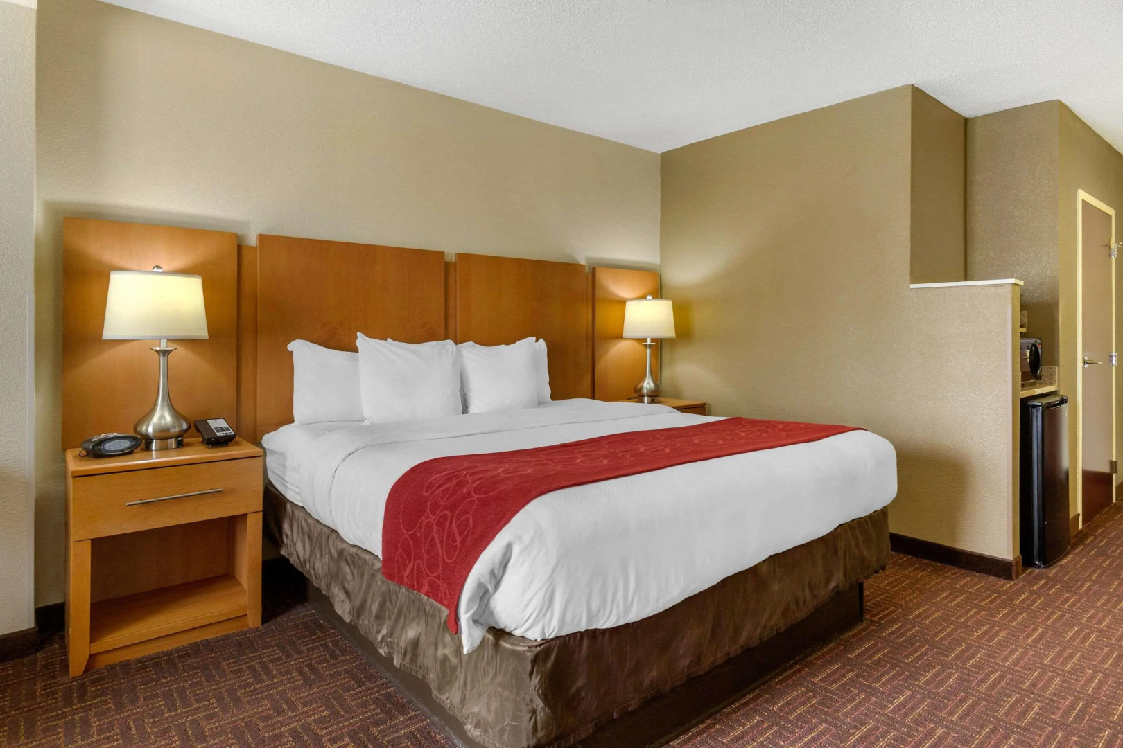 Comfort Suites Hanes Mall