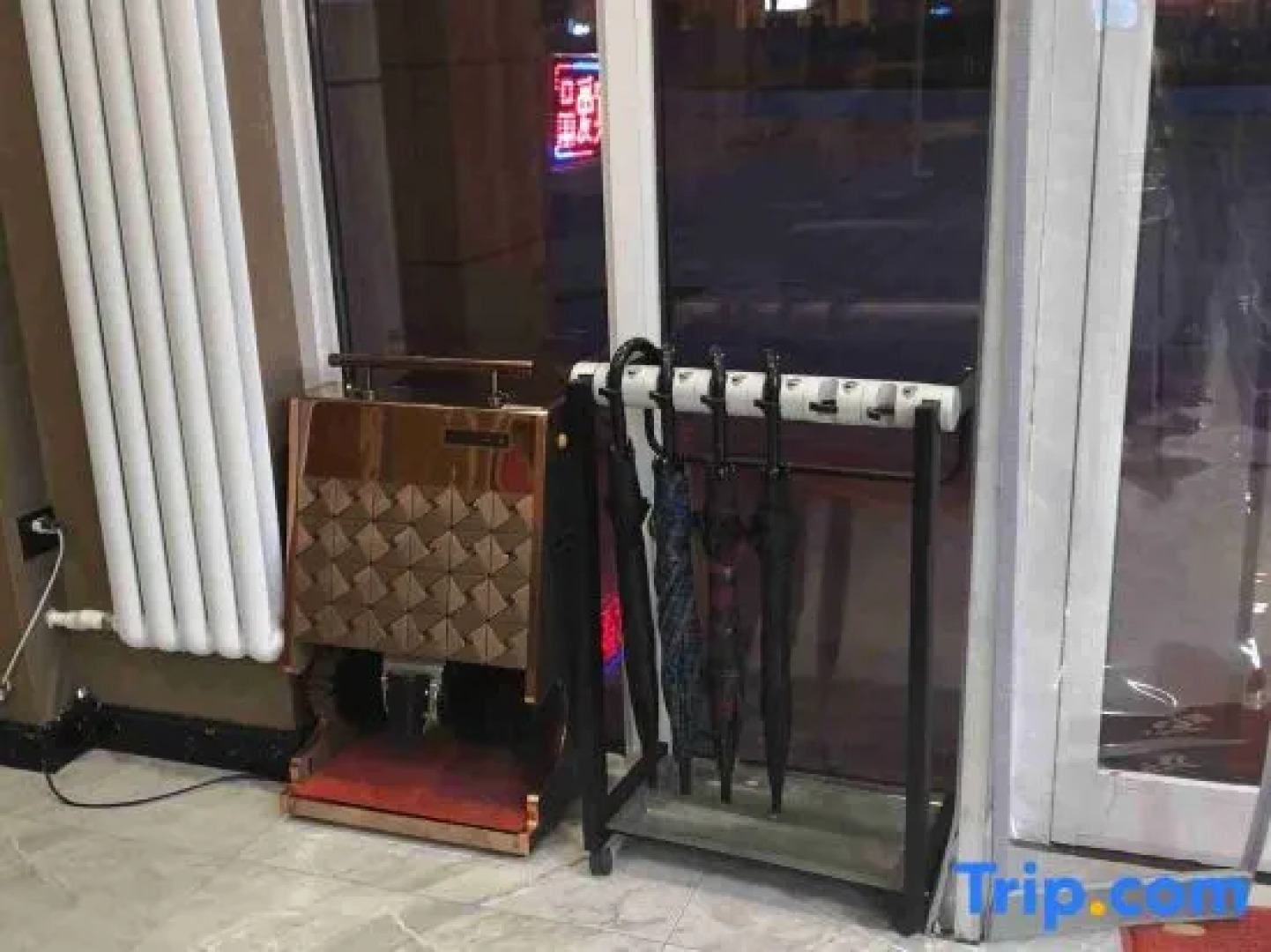 Pin Ai Boutique Hotel