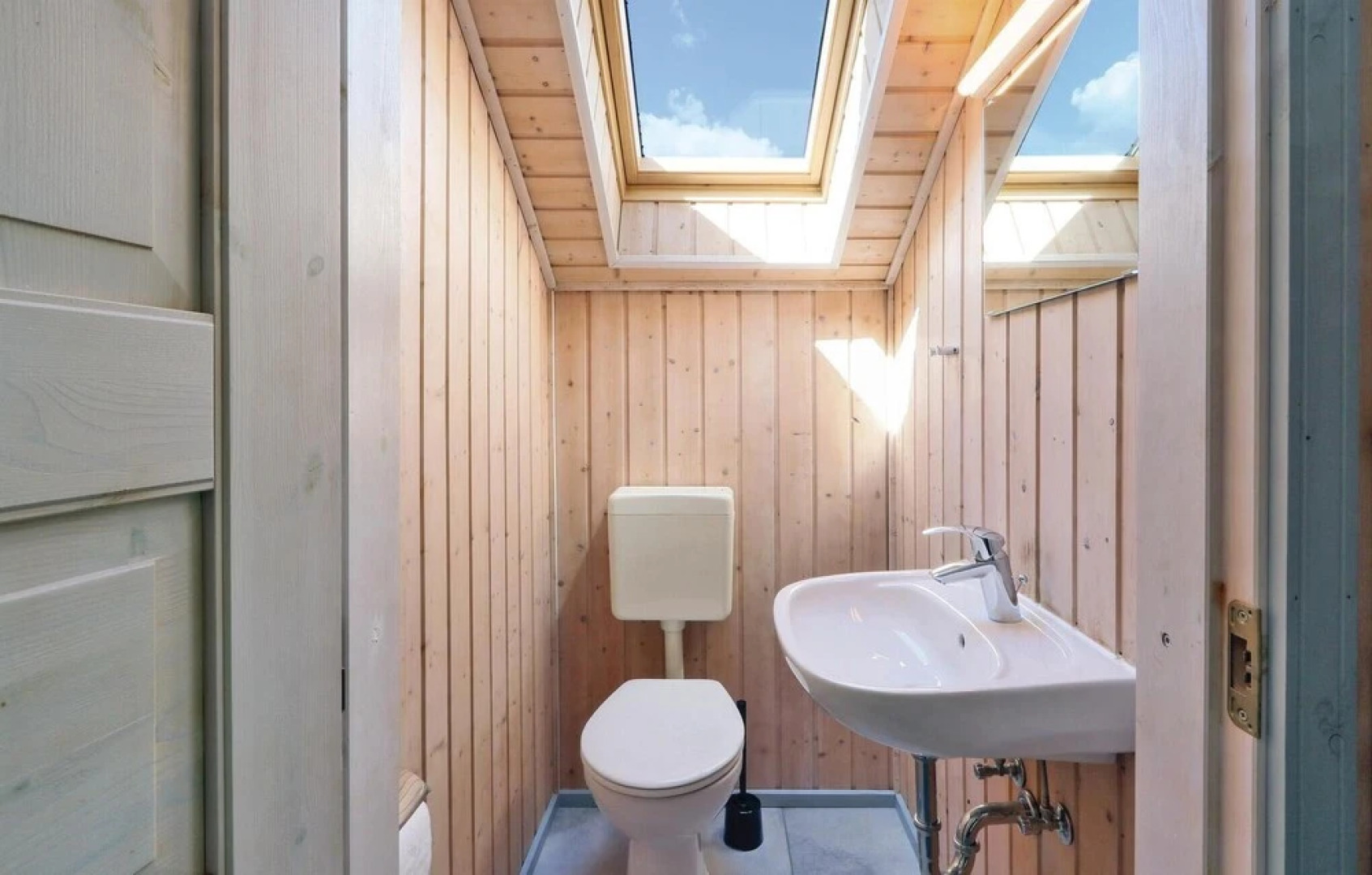 Nice Home in Rechlin With 3 Bedrooms, Sauna and Wifi