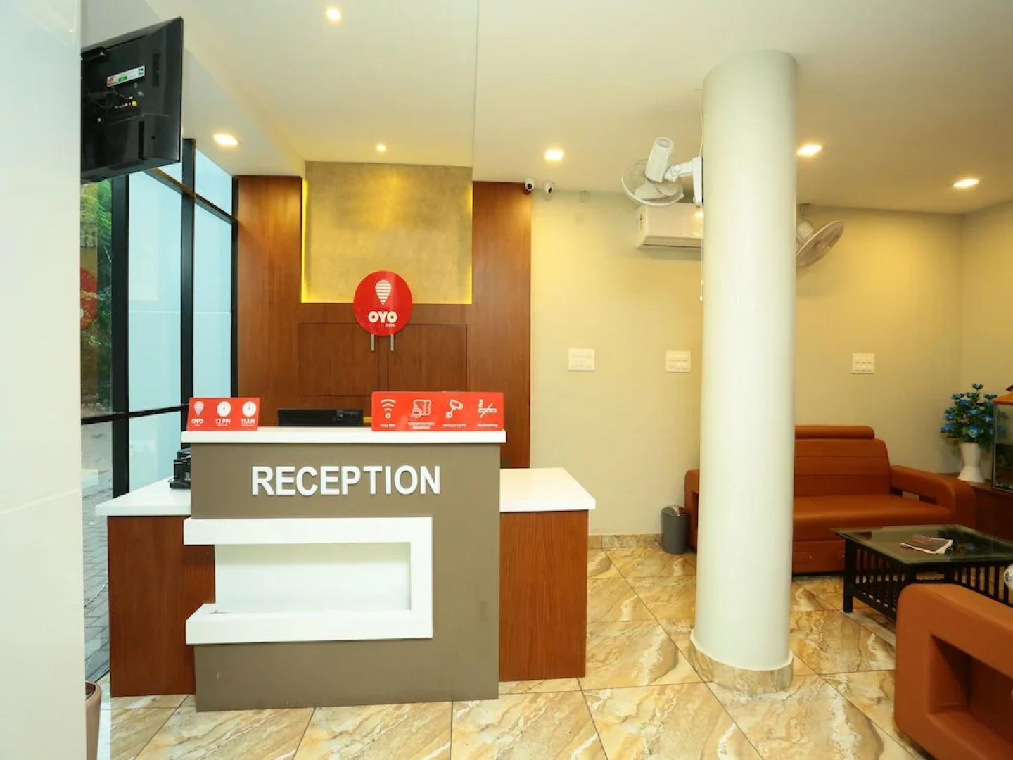 OYO 16417 Zahir Residency