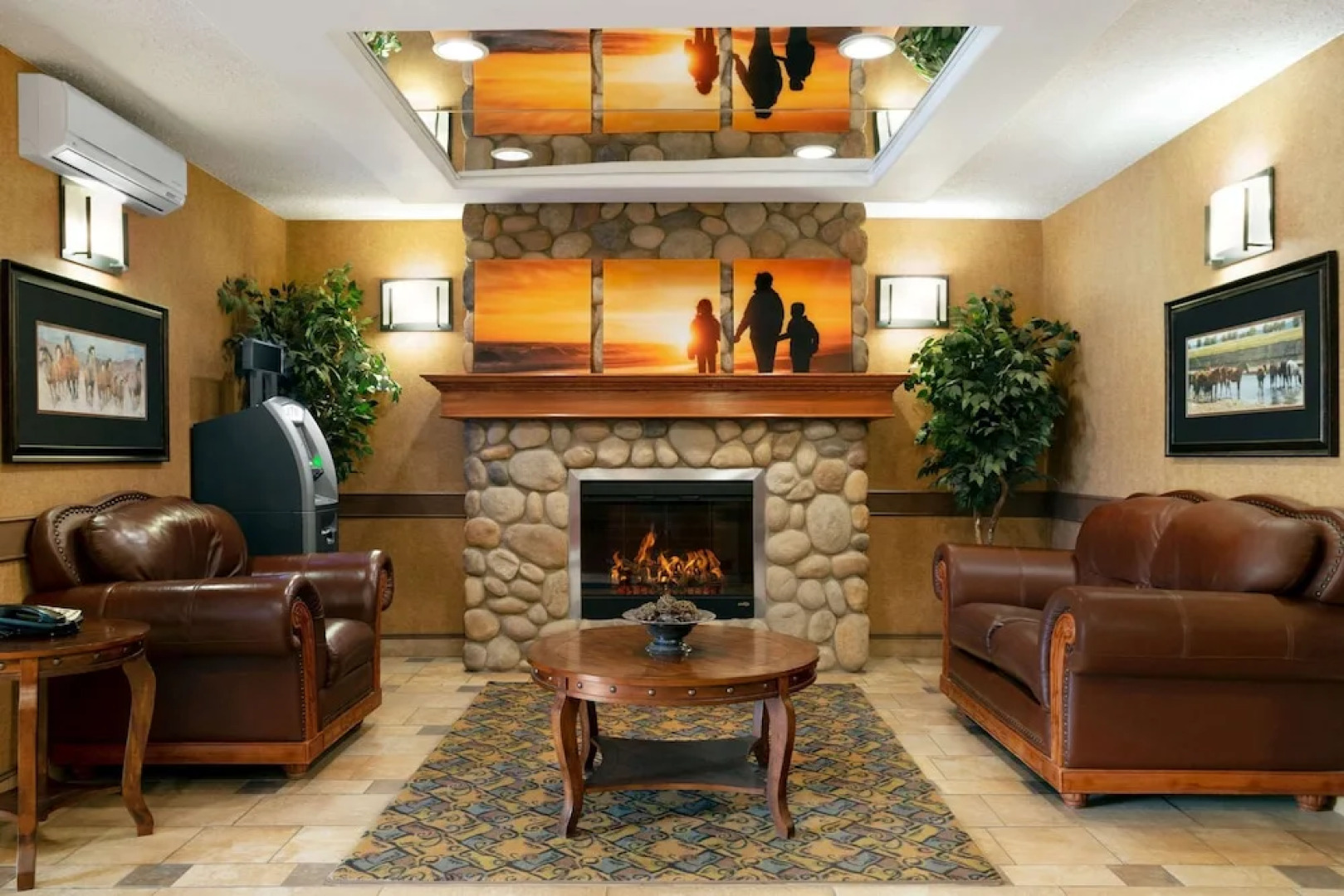 Days Inn & Suites Strathmore