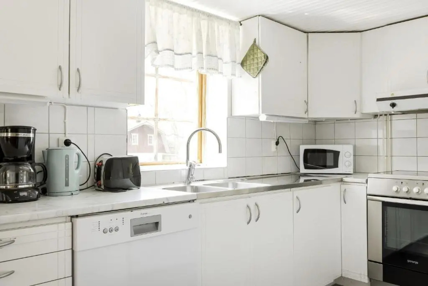 Cozy cottage at Bolmstad Sateri by Lake Bolmen