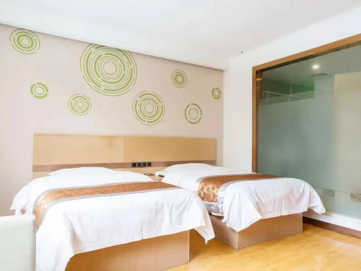 GreenTree Inn Gannan Hezuo Pedestrian Street Express Hotel