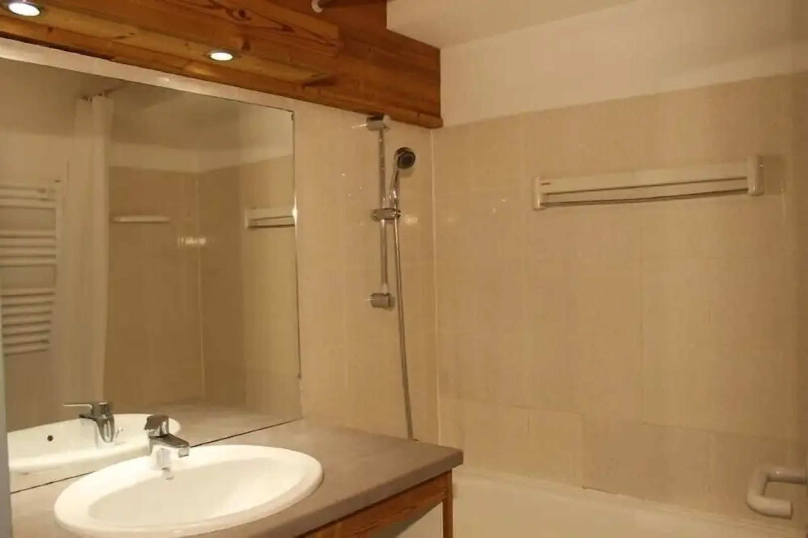 Résidence Grand Bois Clés Blanches