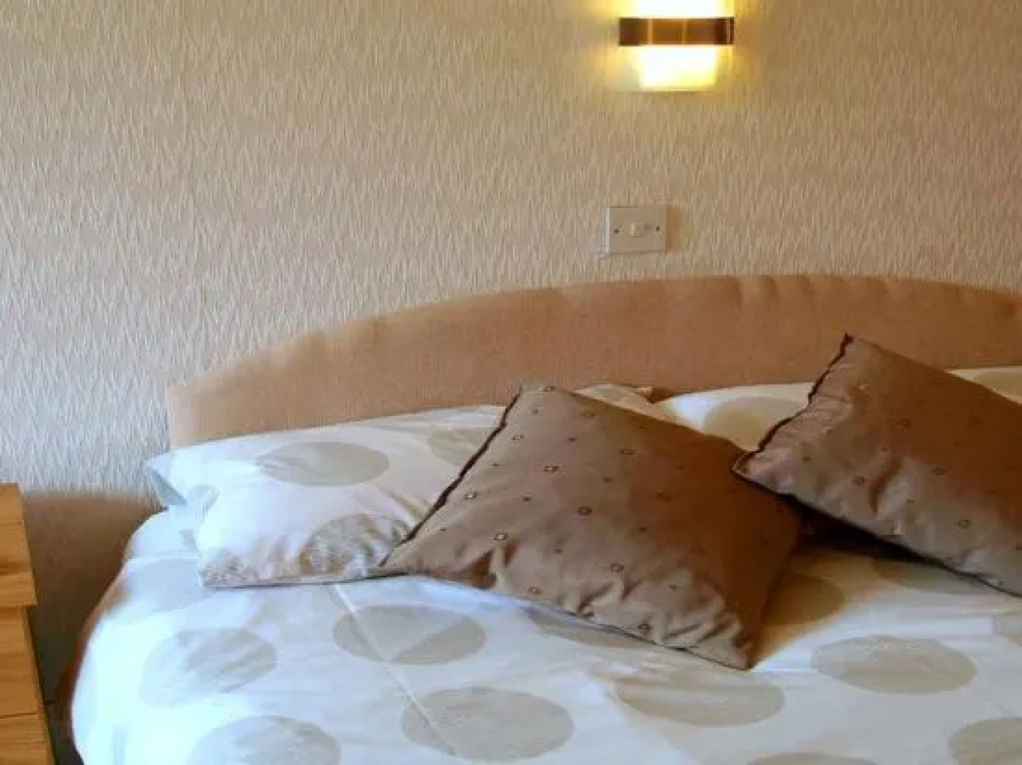 Cloisters Guest House
