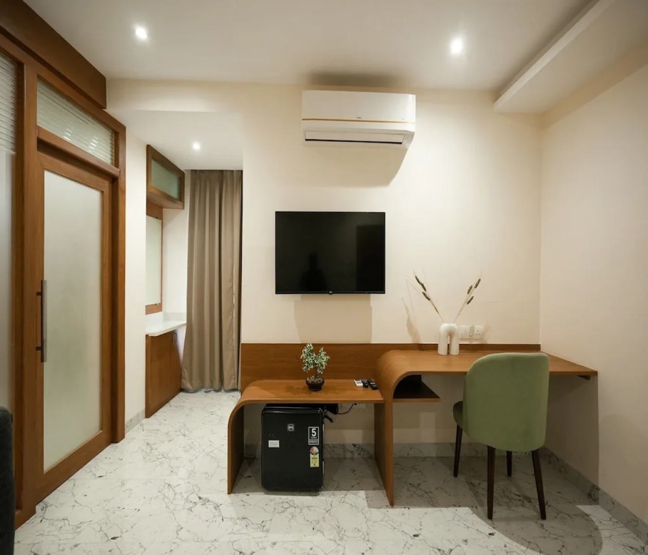 Hotel The Avoir Asansol