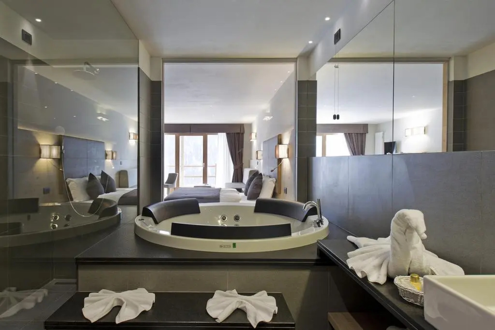 Design And Suite Hotel Ciarnadoi
