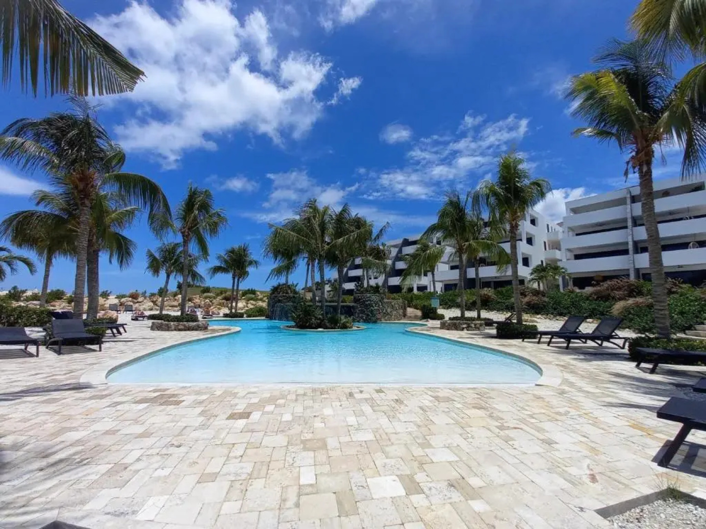 The Reef 28 Blue Bay Curacao