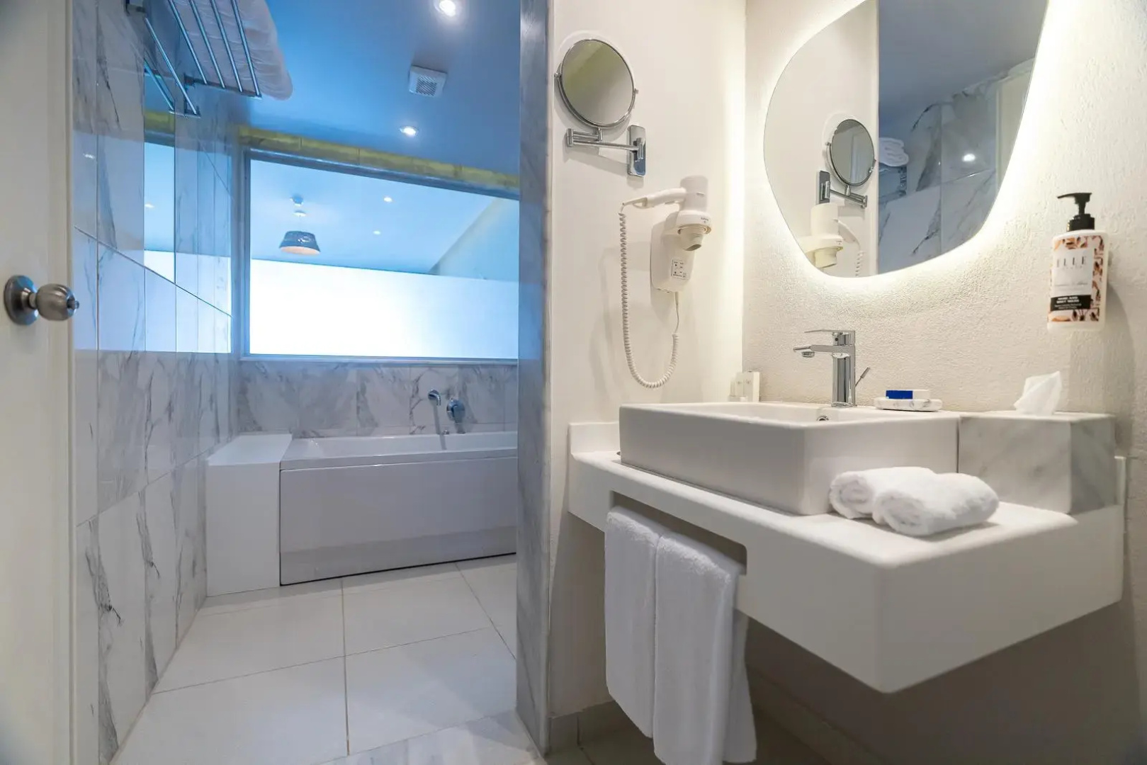 Casa Blue Resort
