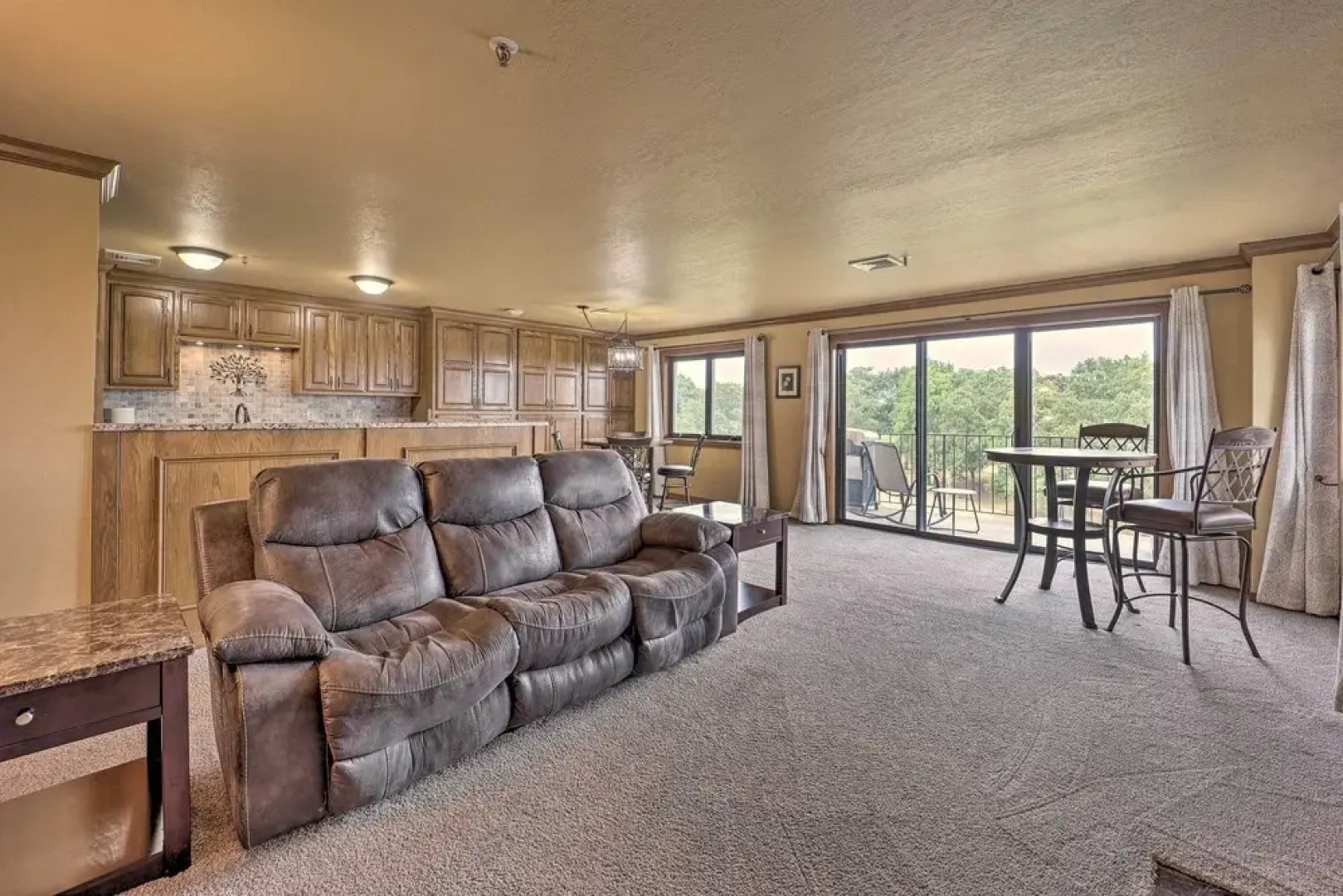 Golf Course & Lake Views: Cozy Afton Condo!