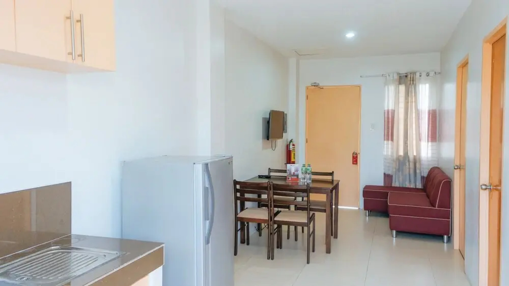 RedDoorz Plus near Talisay Town Center