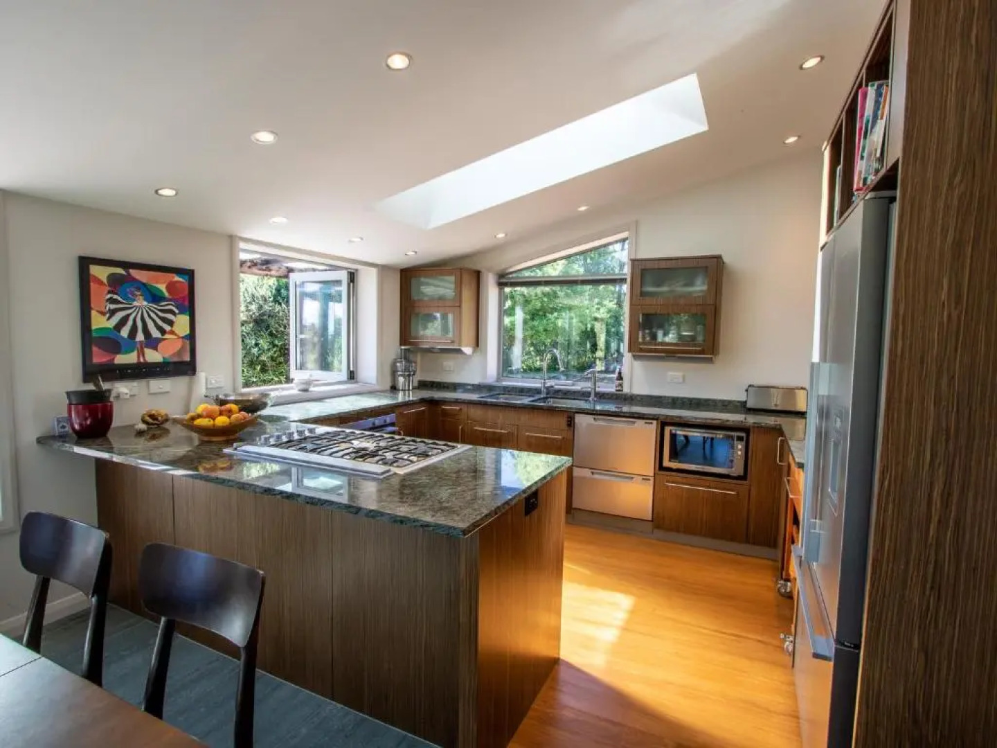Golden Paradise - Rangihaeata Holiday Home