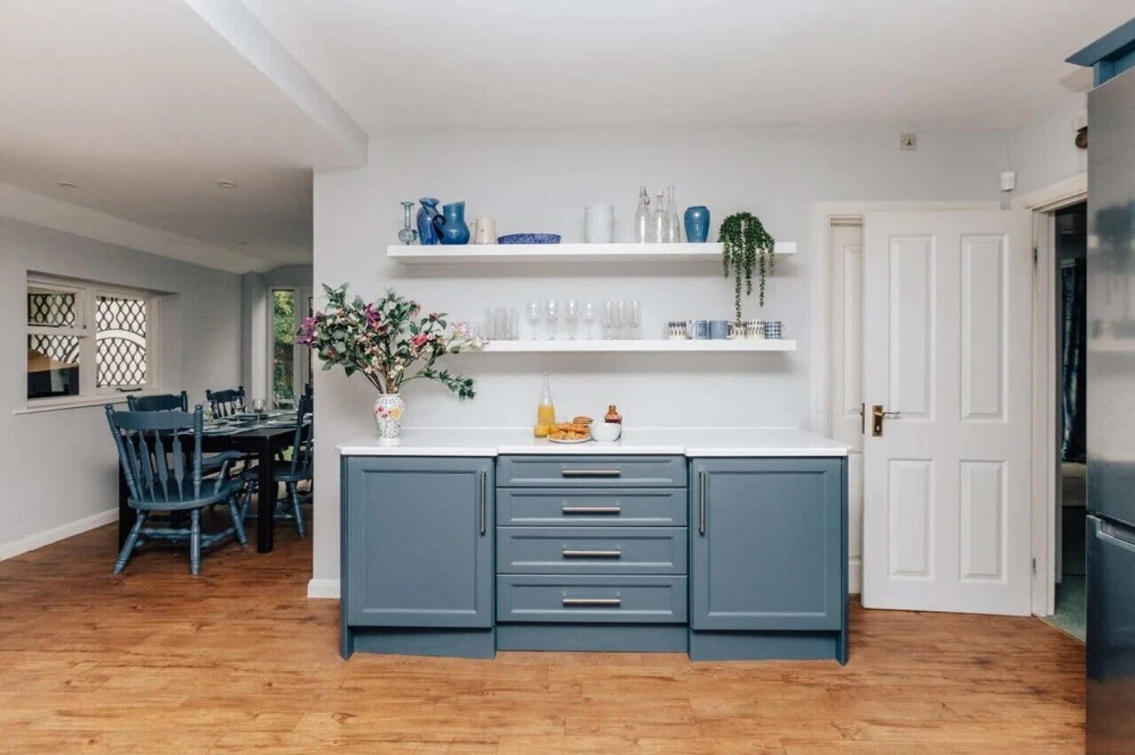 Montpellier House Centrally Located Large Garden - From 300 Per Night