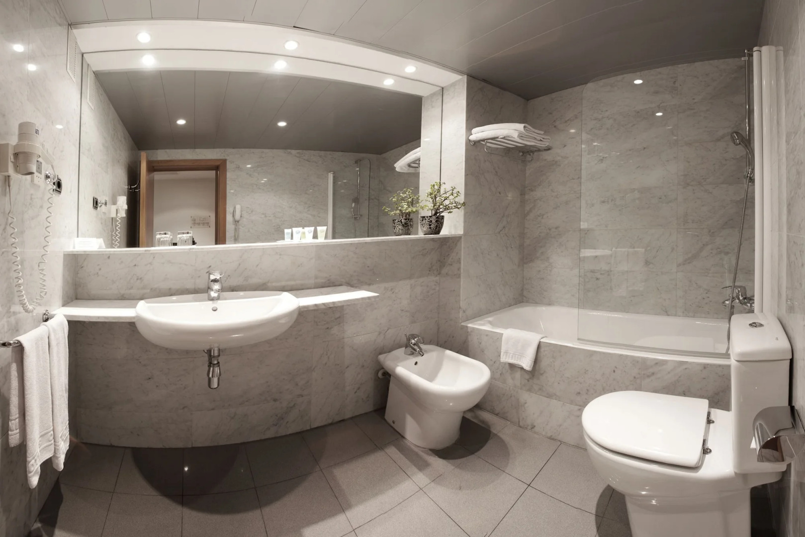 Отель Onix Rambla