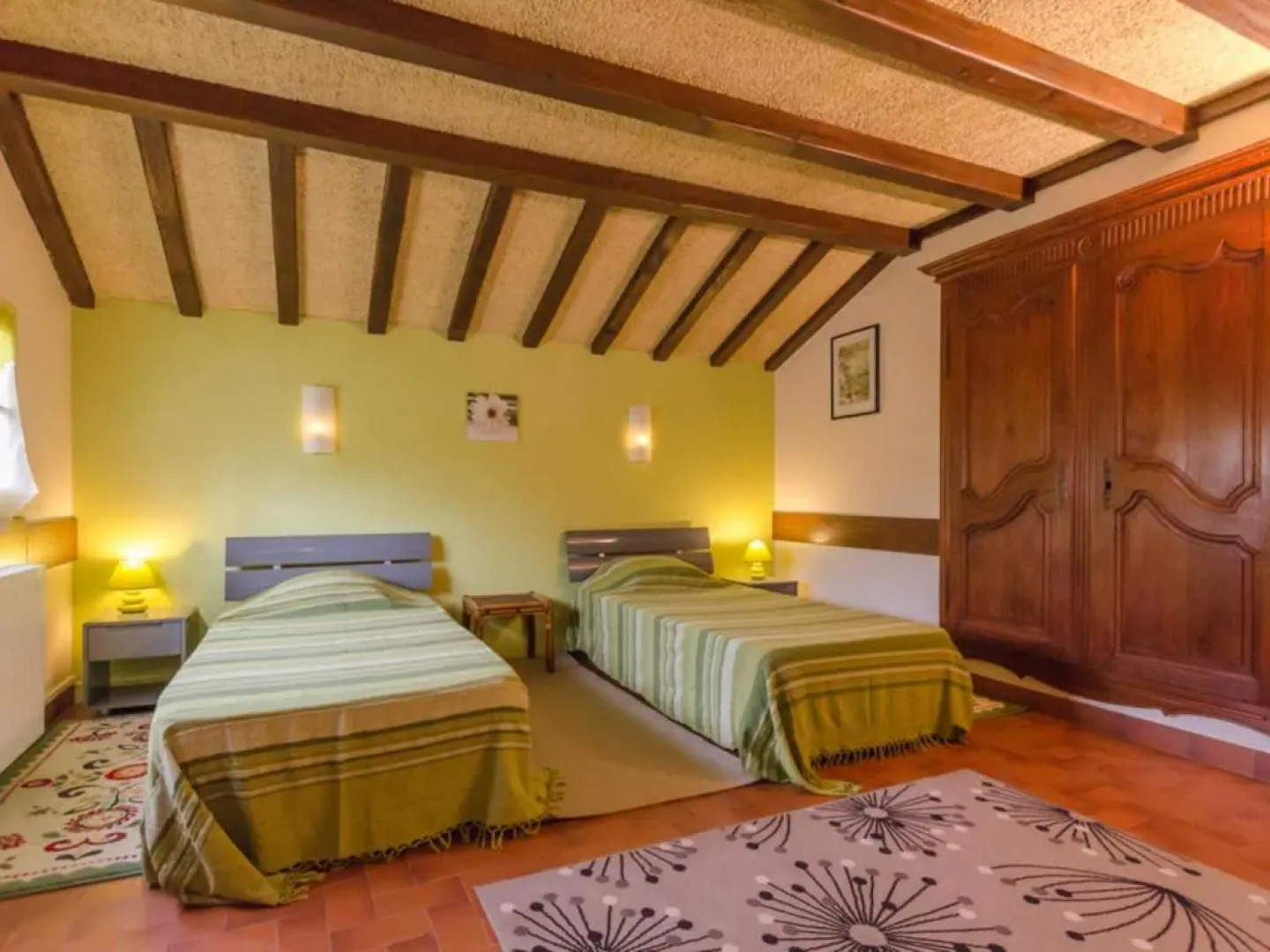 Gîte Saint-Hilaire-sous-Romilly, 4 pièces, 6 personnes - FR-1-543-72