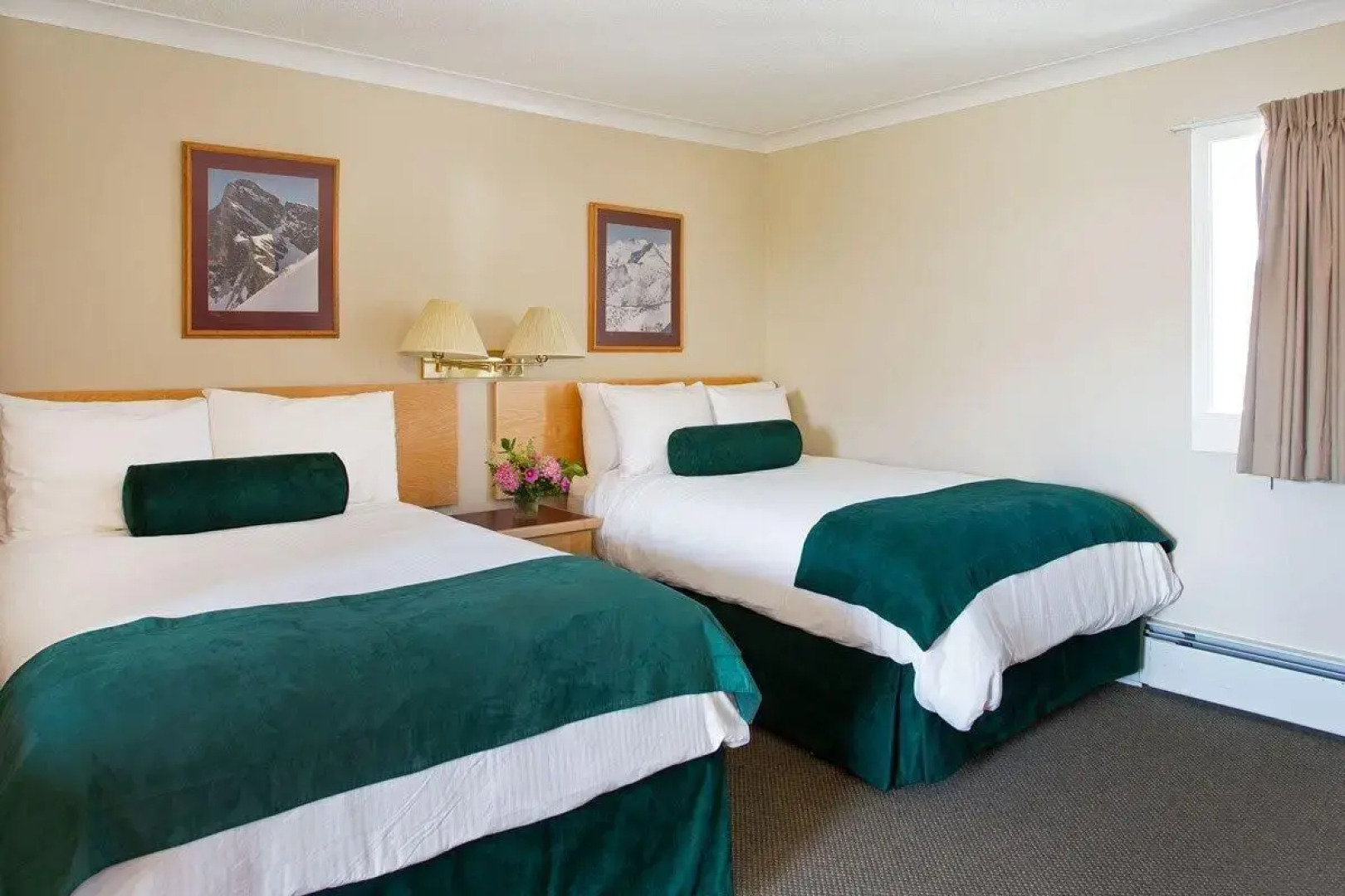 The Lodge at Arrow Lakes