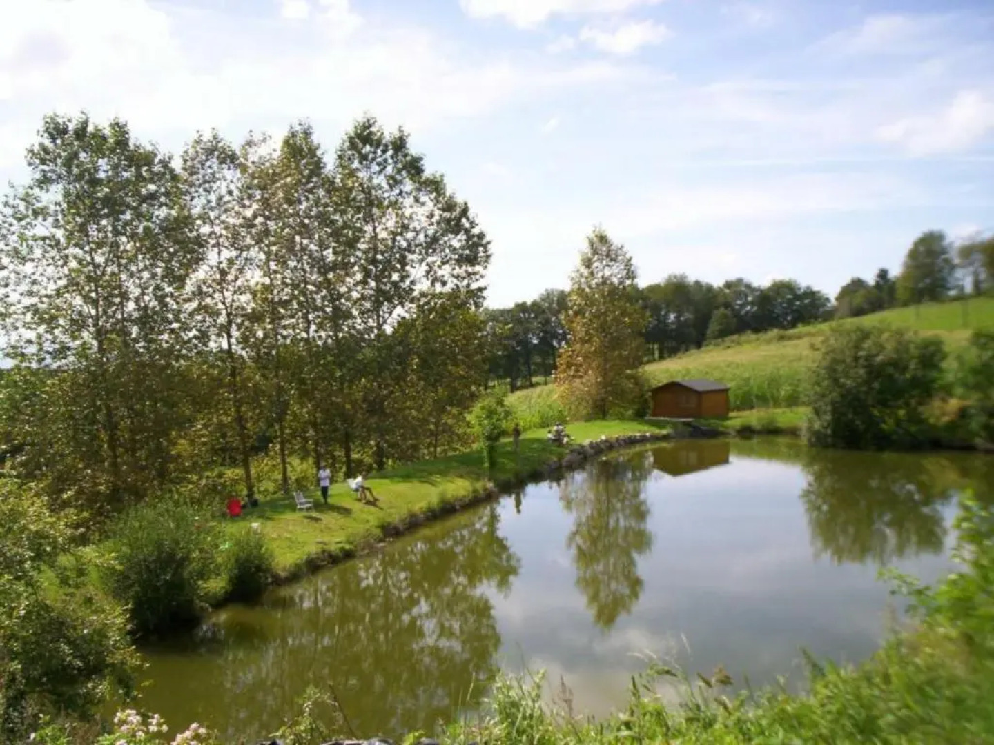 Gîte Saint-Cyr-de-Valorges, 5 pièces, 8 personnes - FR-1-496-17